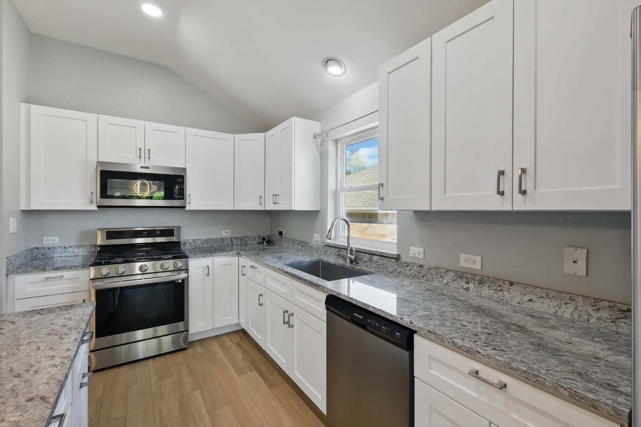 753 Chalk Knoll Road