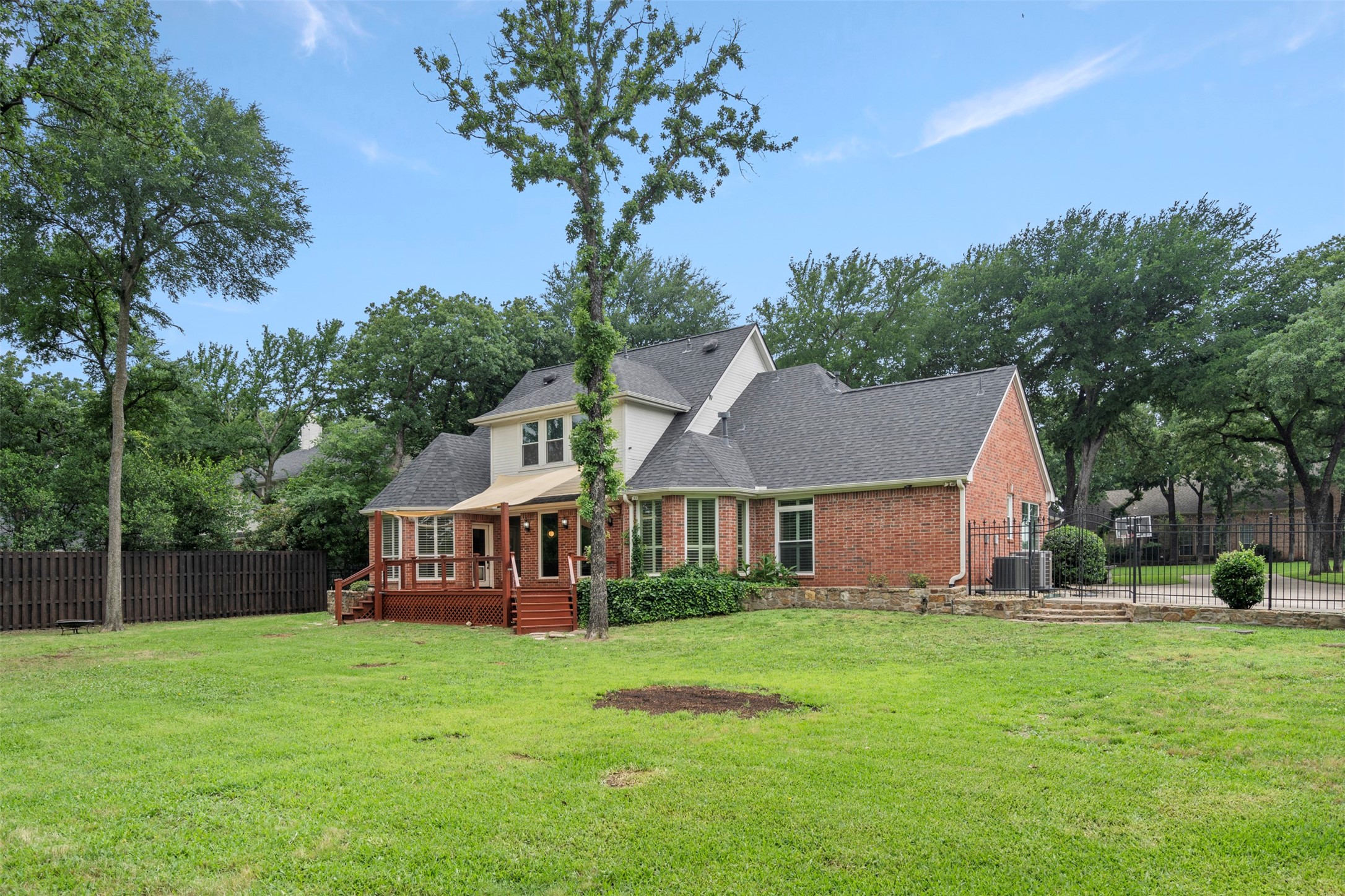1025 Hardwick Trail