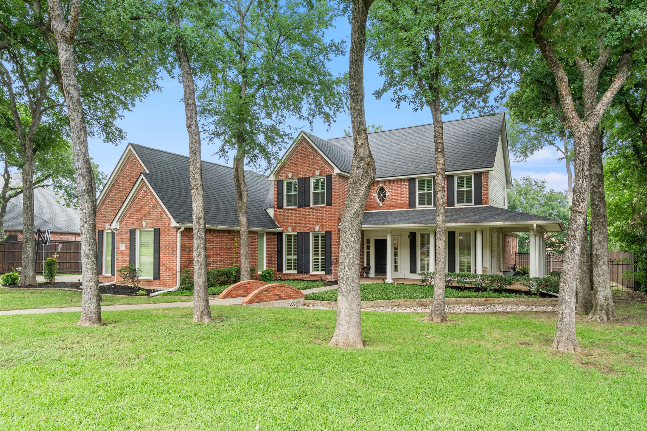 1025 Hardwick Trail
