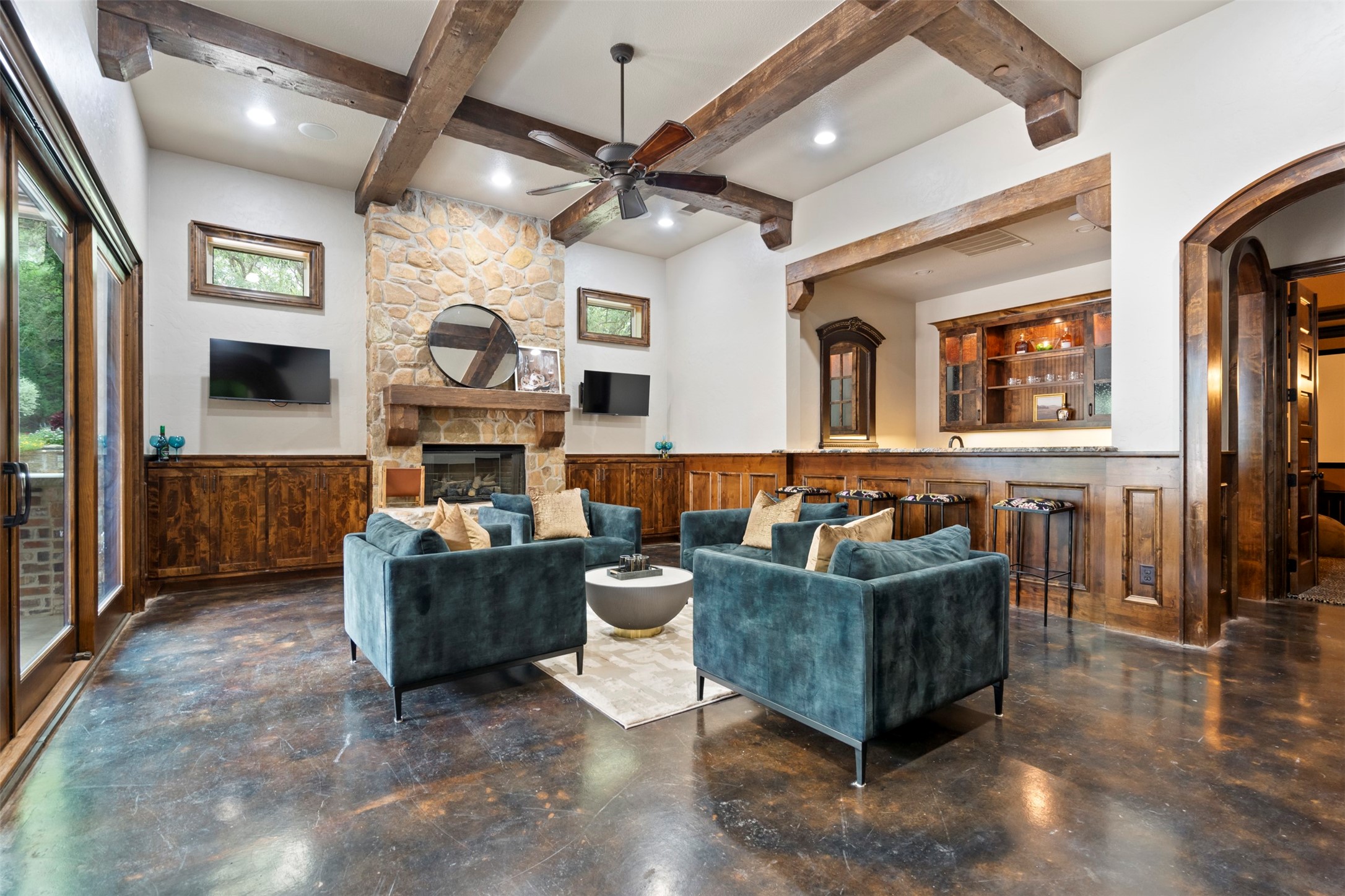 1609 Buckingham Drive