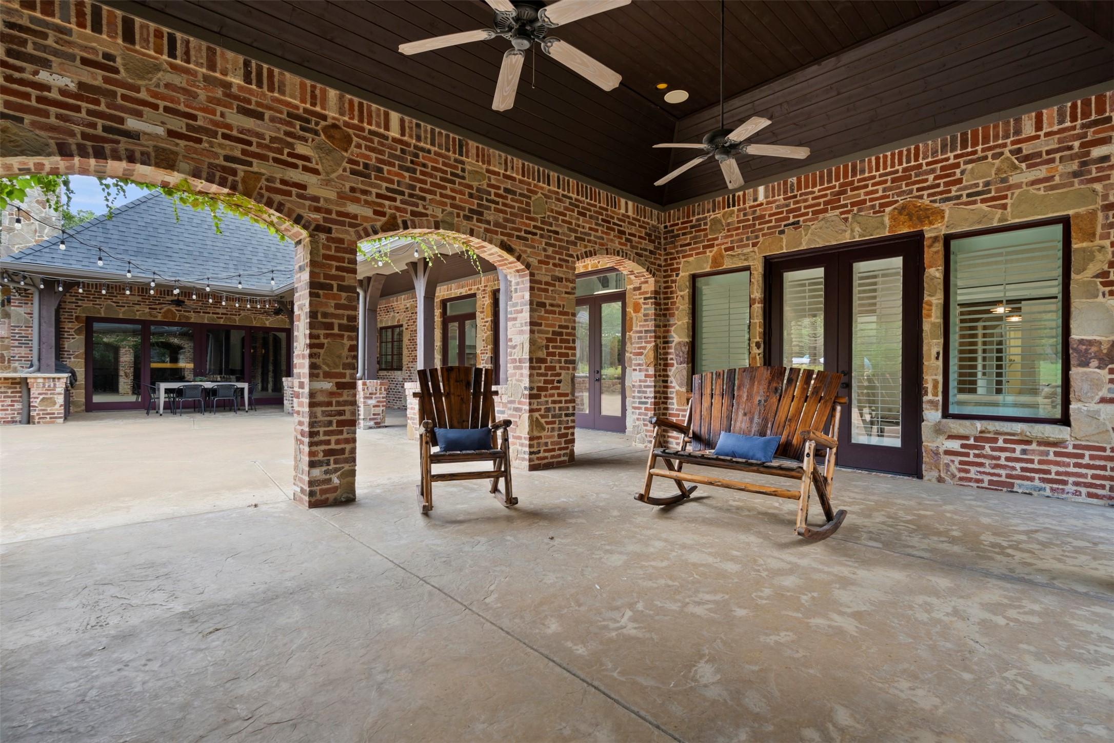 1609 Buckingham Drive