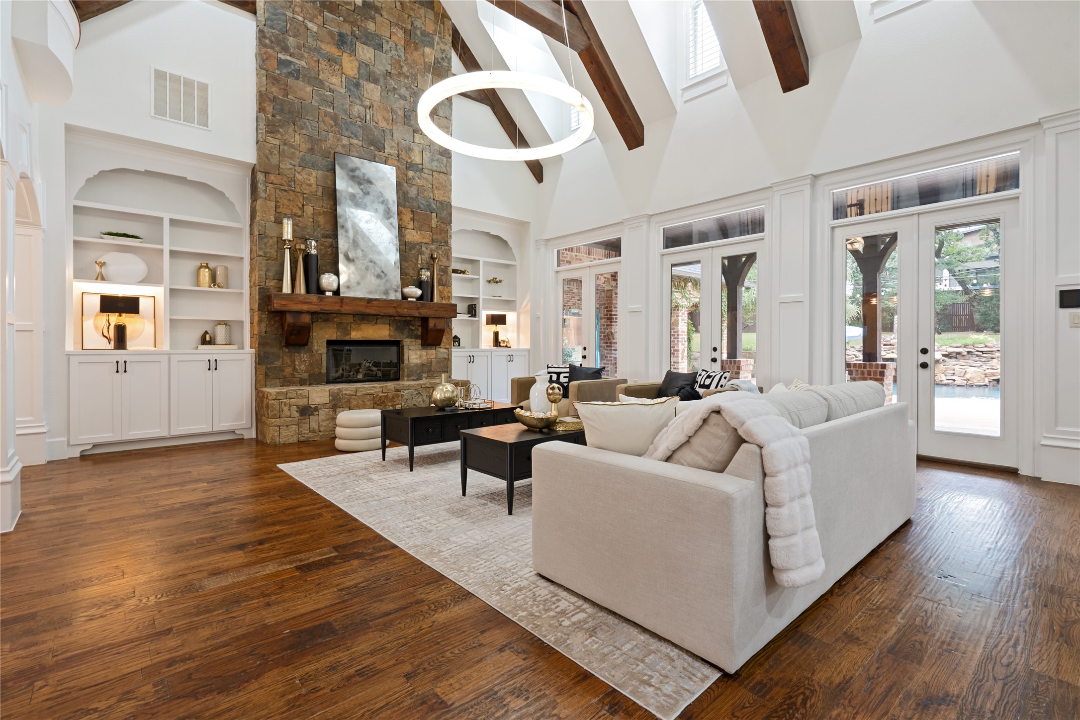 1609 Buckingham Drive