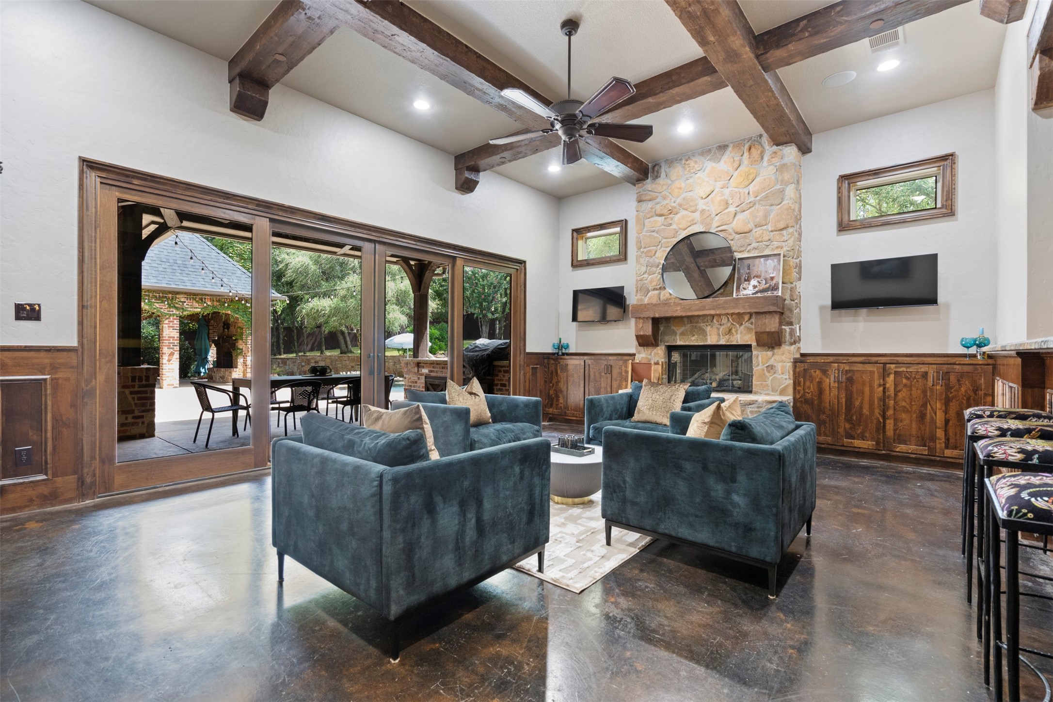 1609 Buckingham Drive