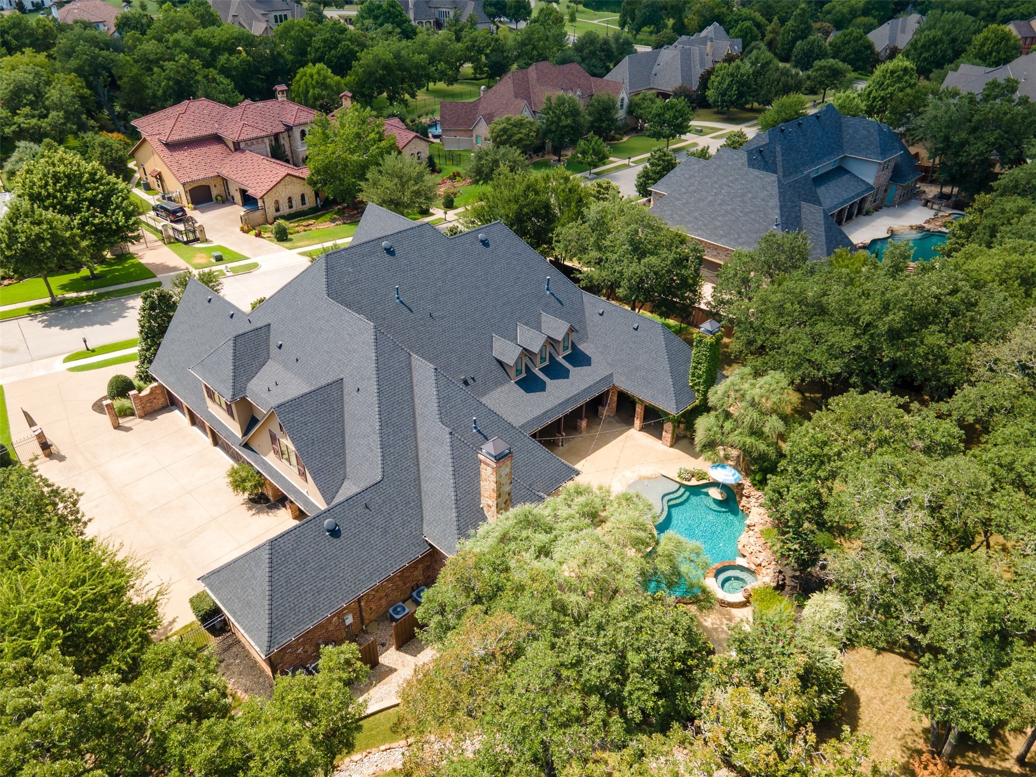 1609 Buckingham Drive