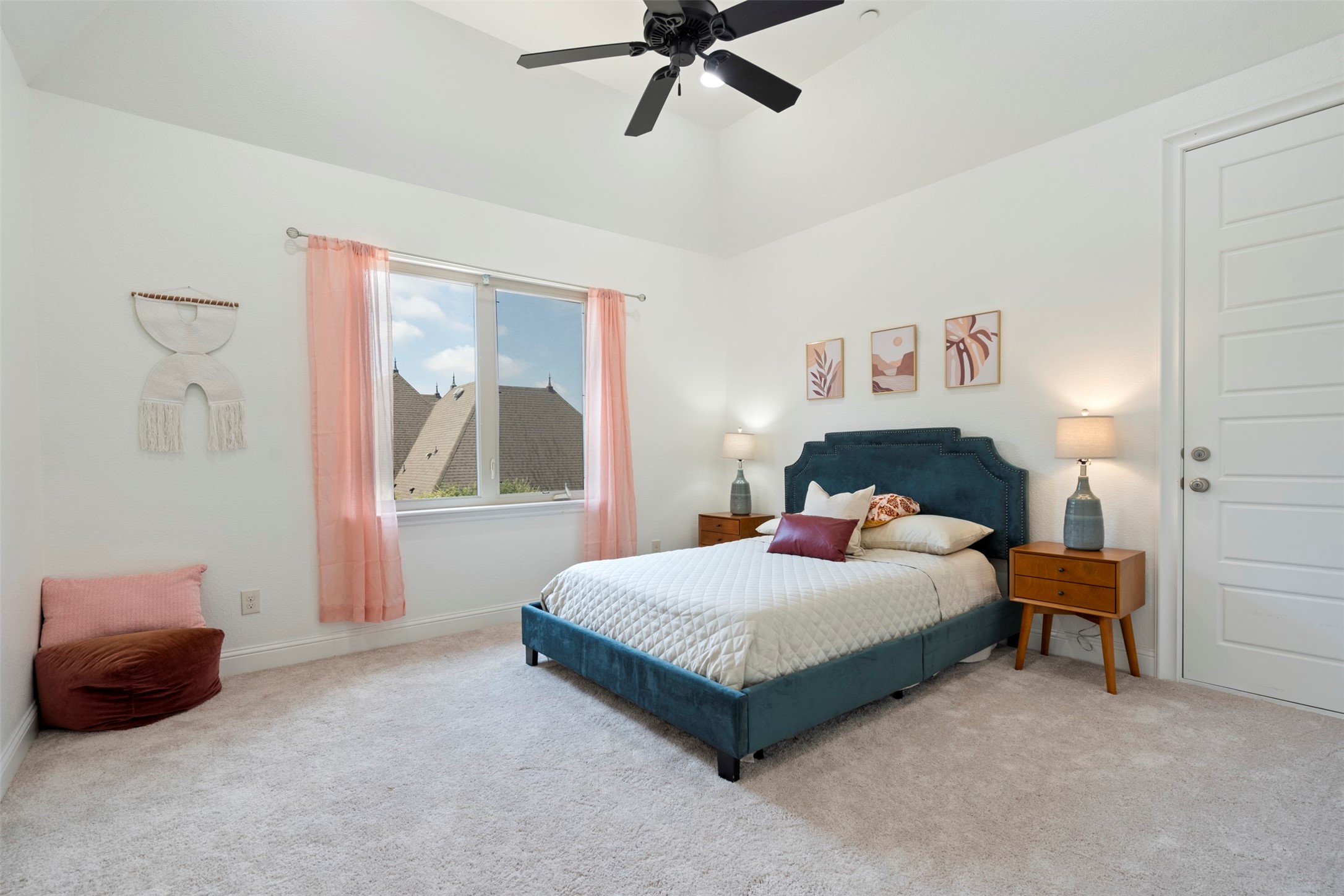 1609 Buckingham Drive