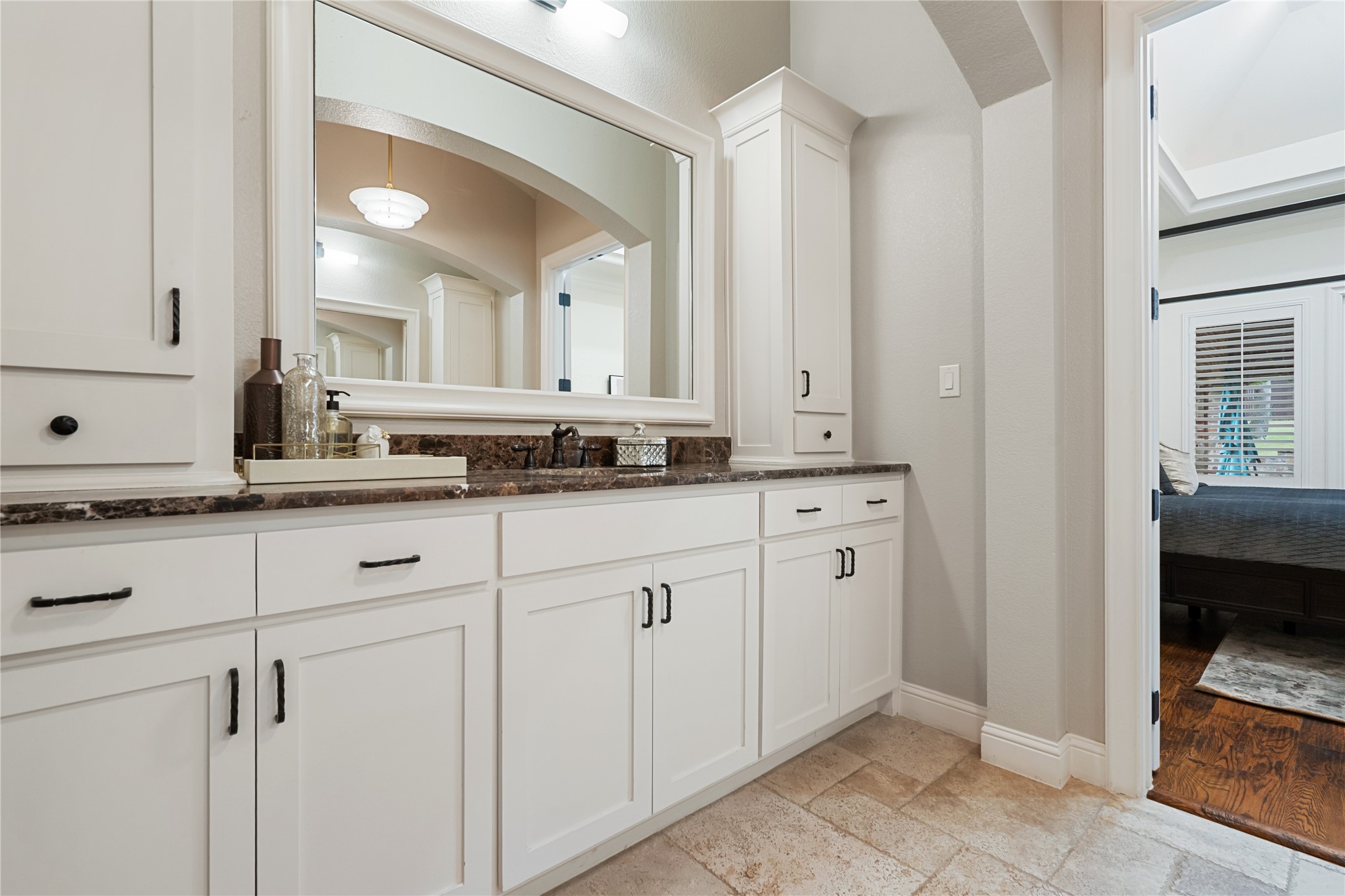 1609 Buckingham Drive