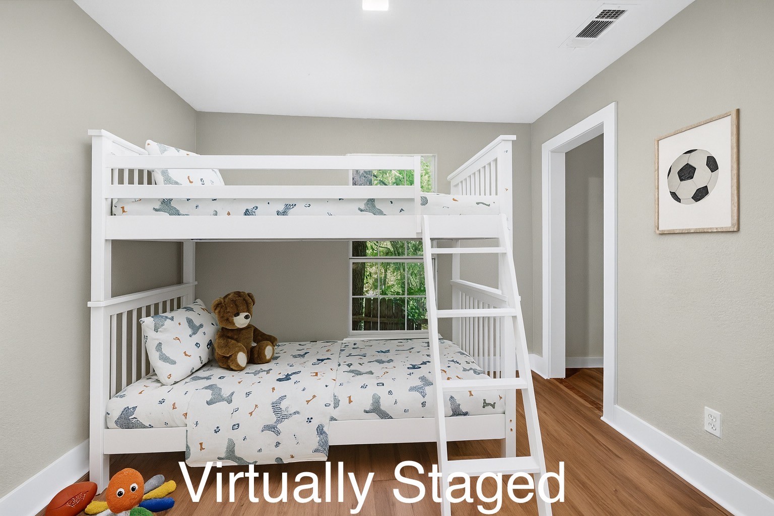 205 W Bond Street