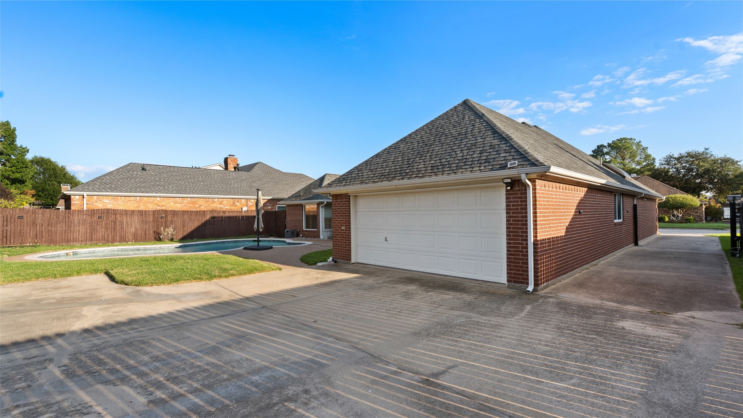 2508 Fox Glenn Circle