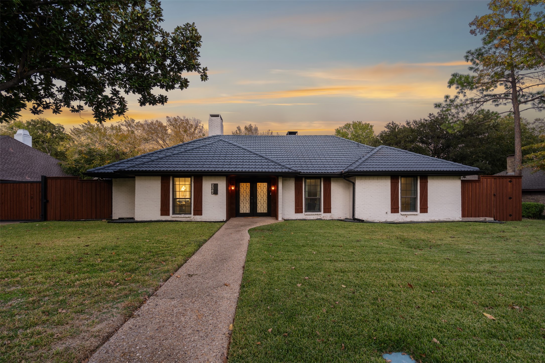 2342 King Richard Drive