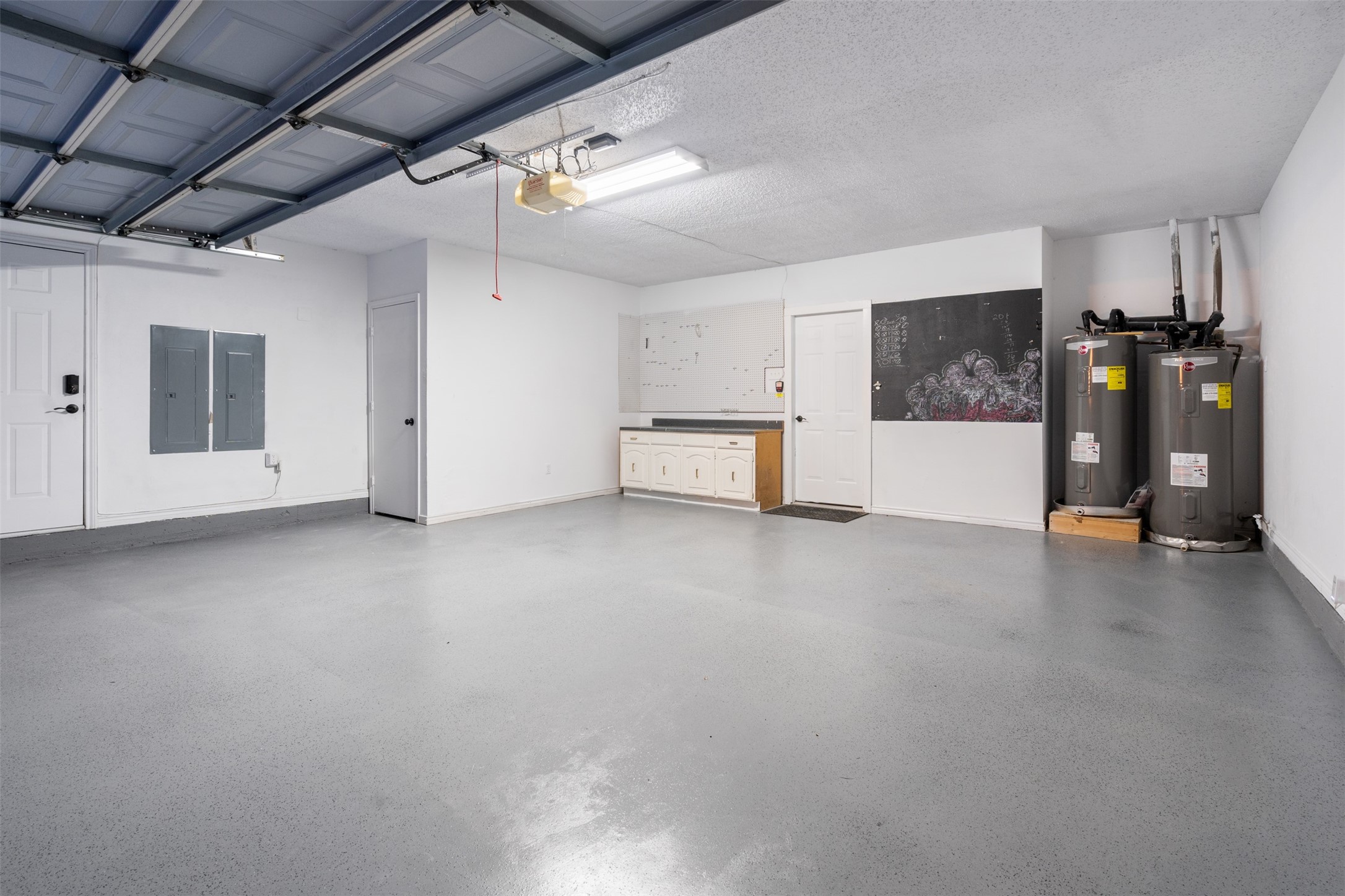 2342 King Richard Drive