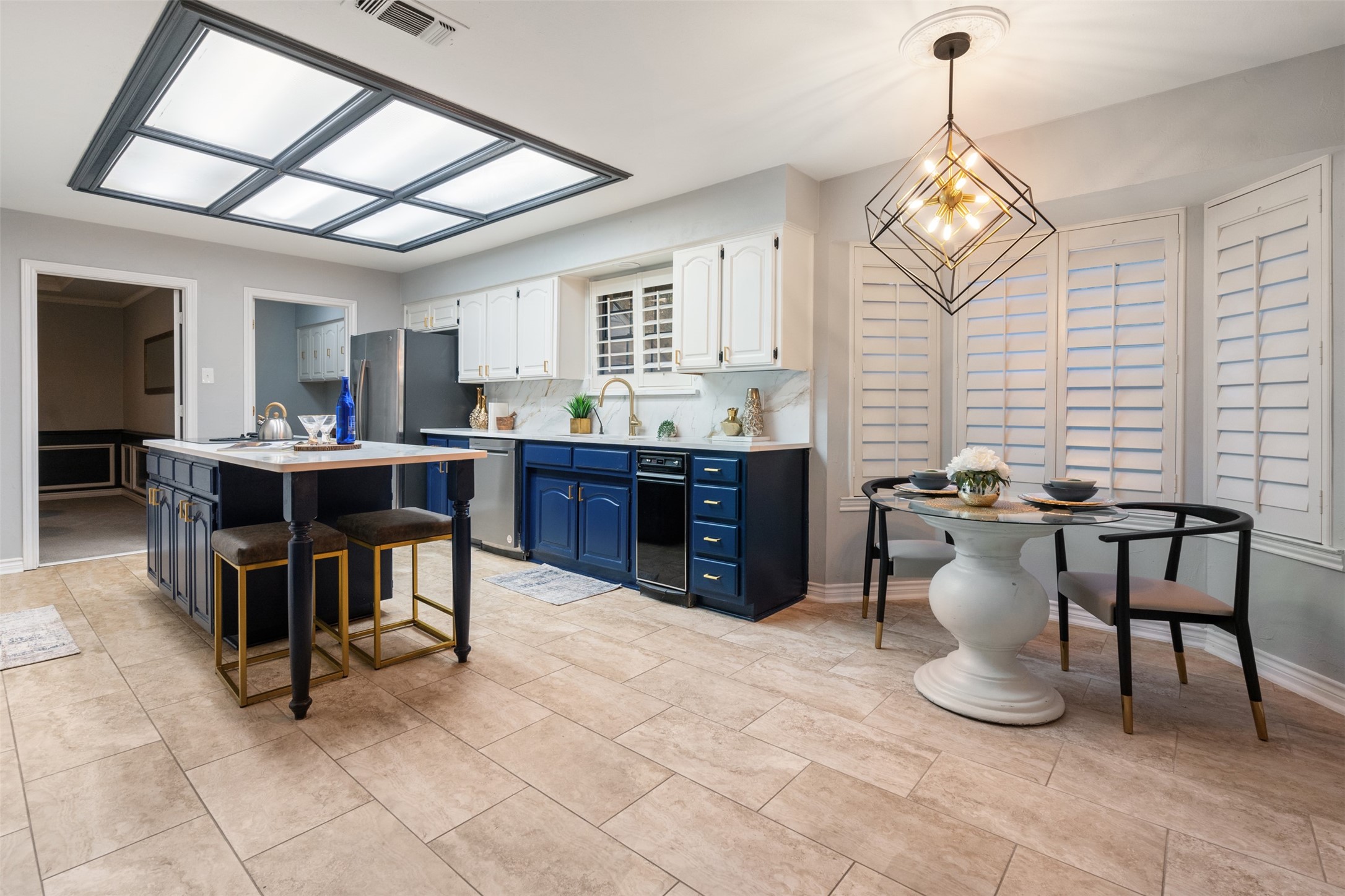 2342 King Richard Drive