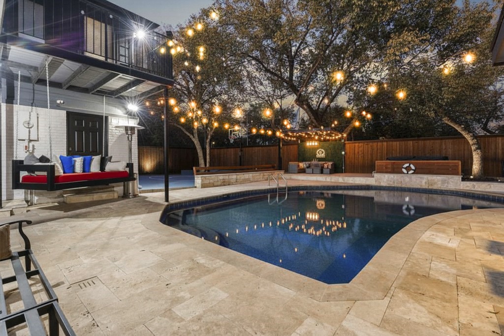 2342 King Richard Drive
