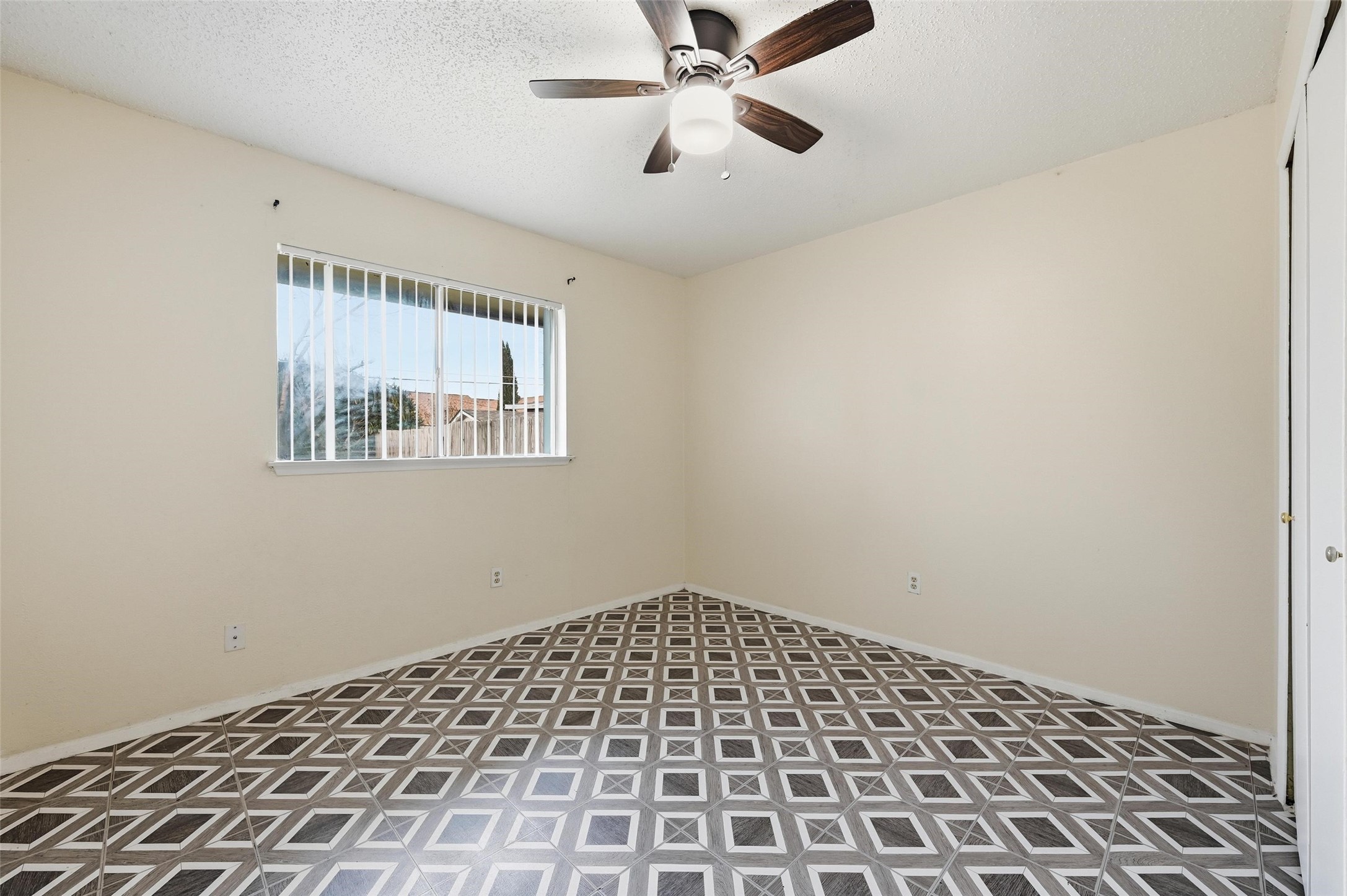 330 W Grenoble Drive