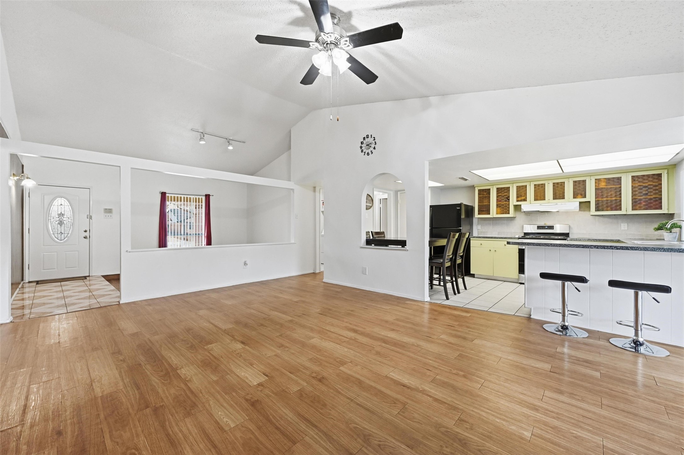 330 W Grenoble Drive