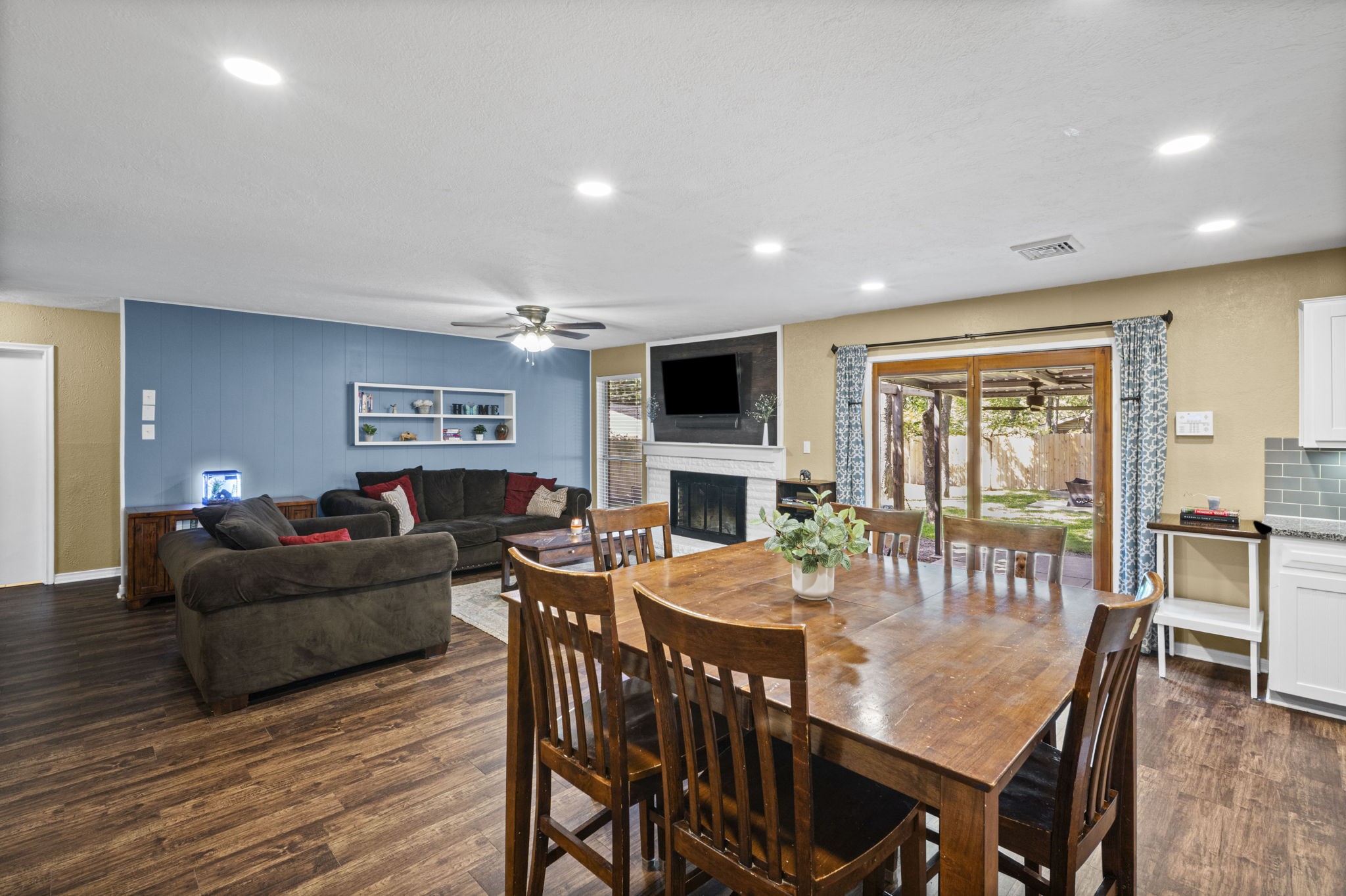 28 Coffee Tavern Road