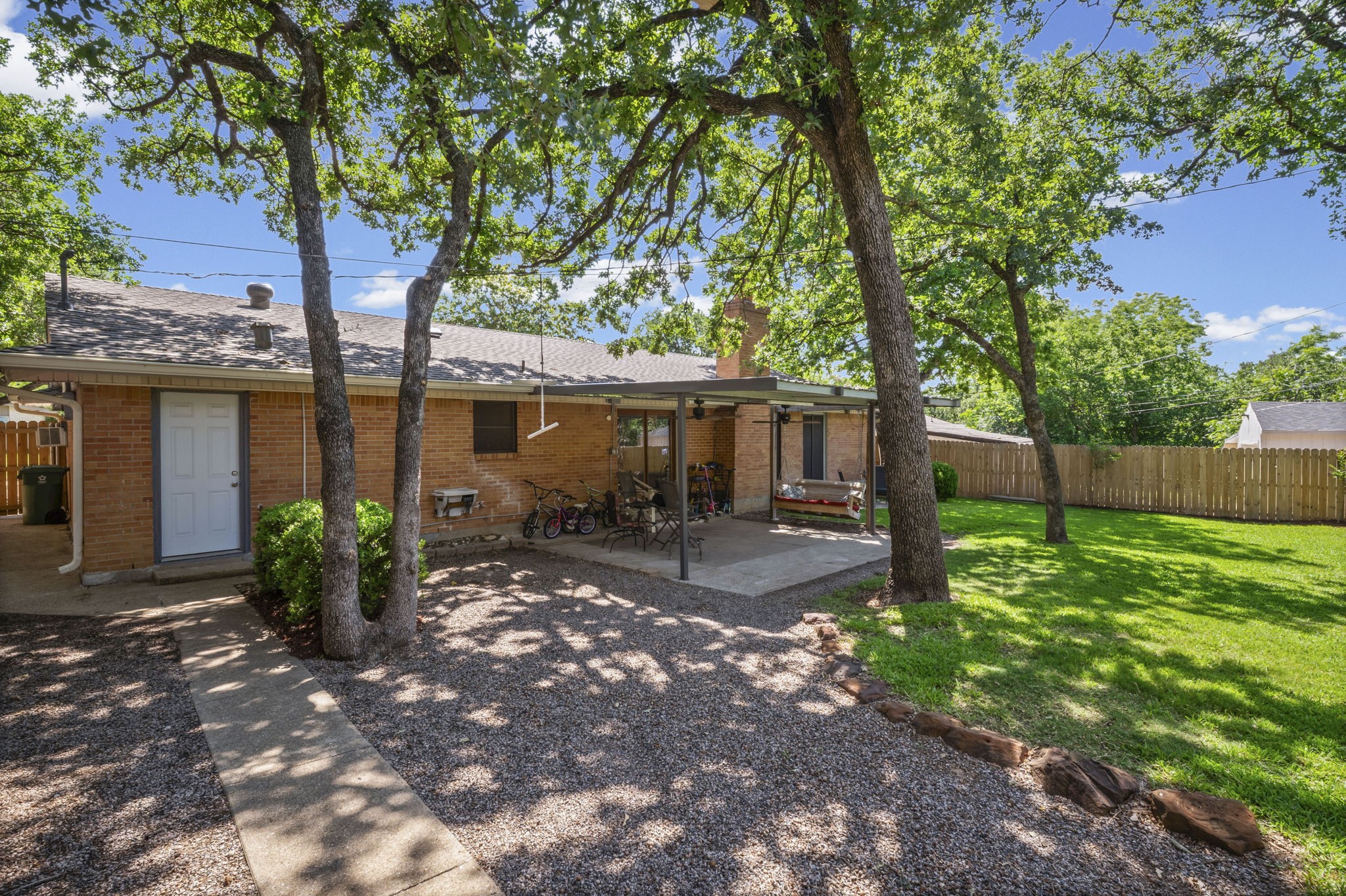 28 Coffee Tavern Road