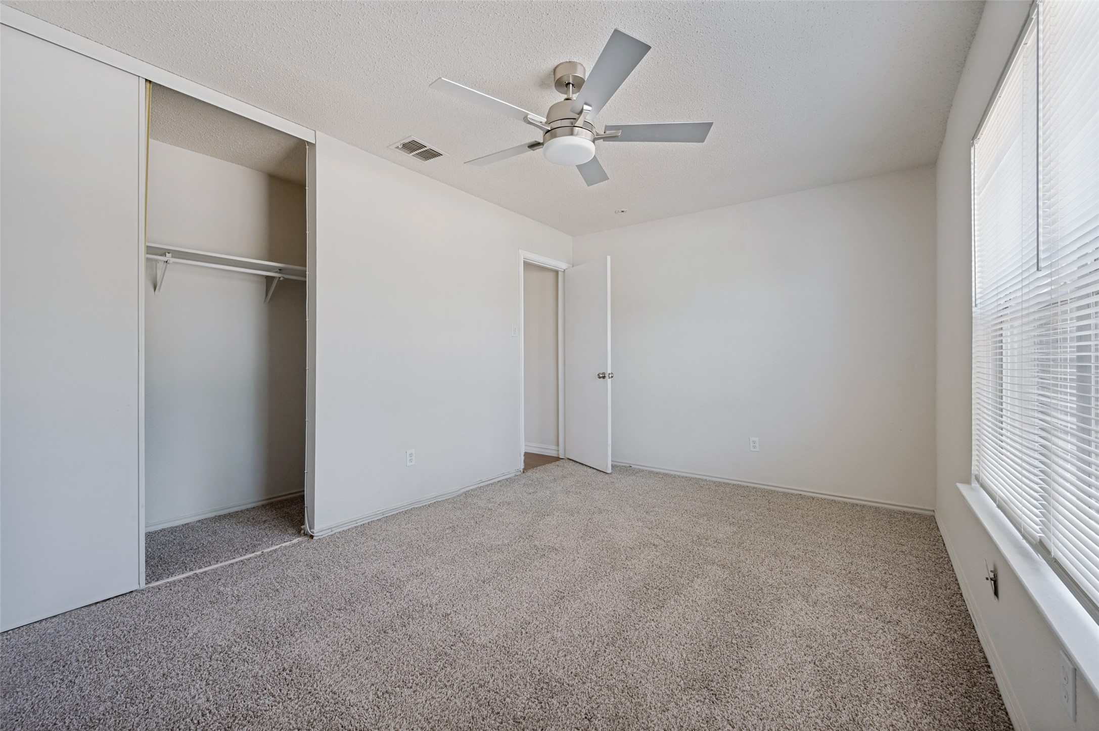 700 Capricorn Street