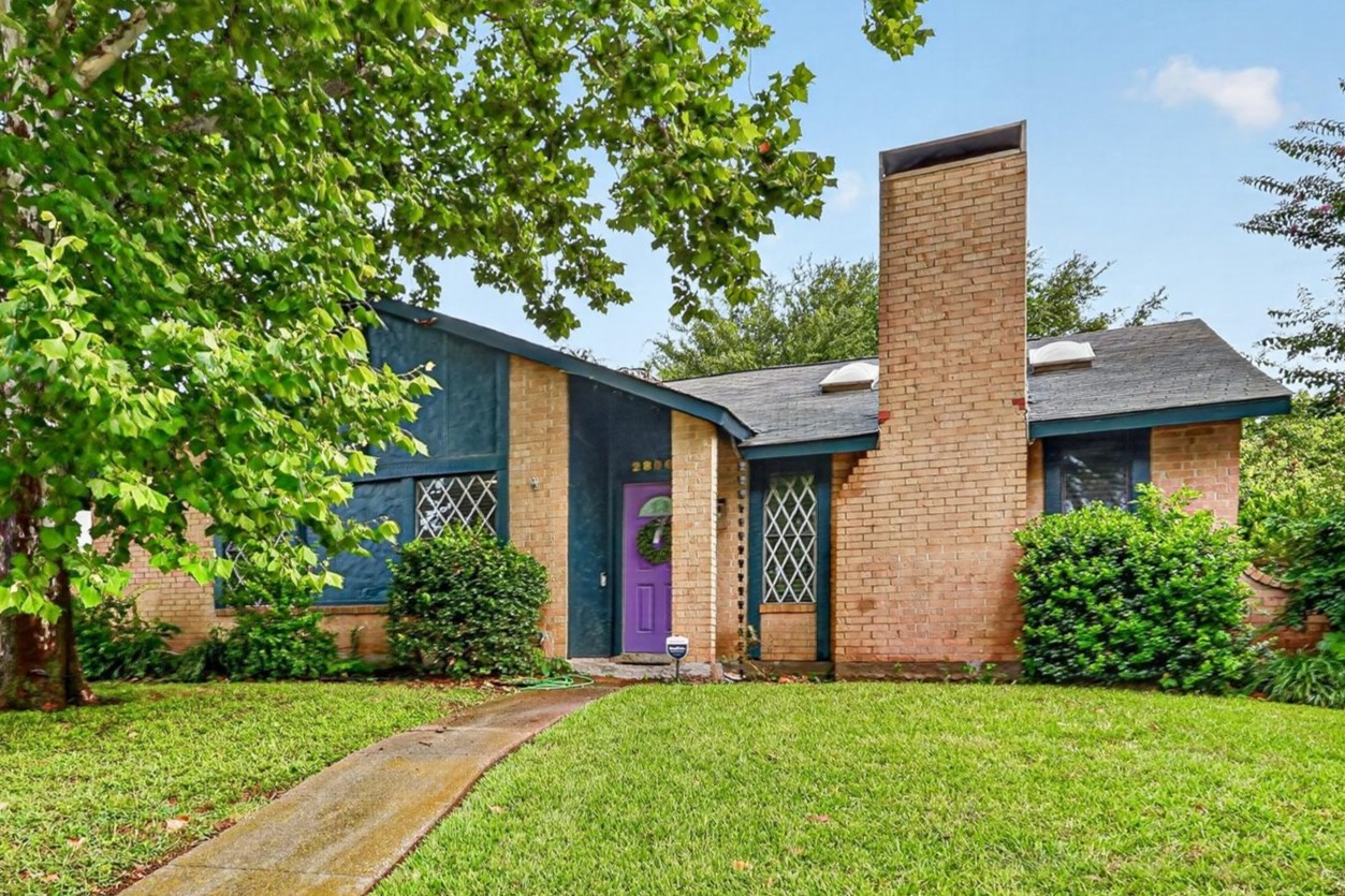 2806 Holy Cross Lane