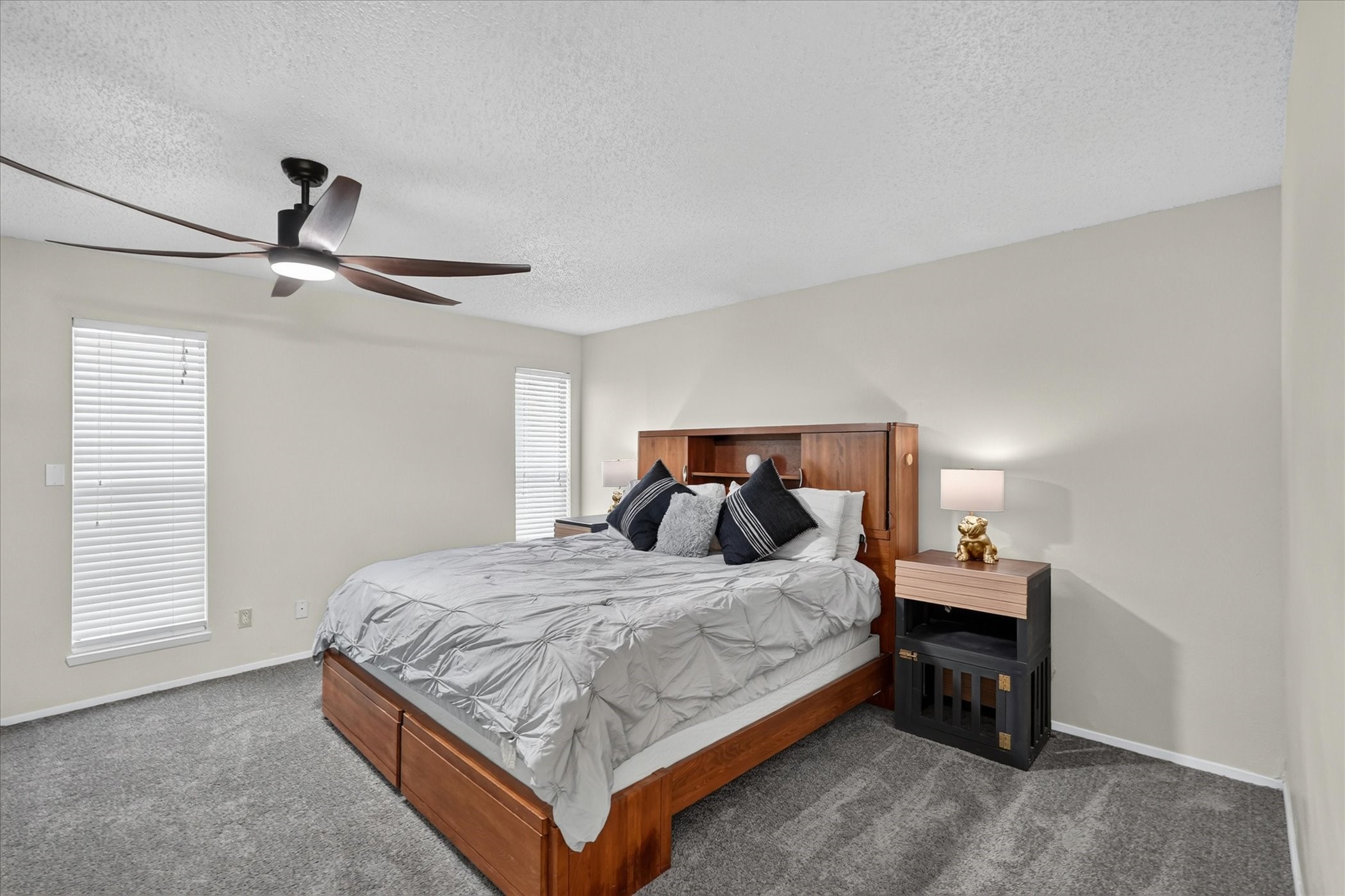 2806 Holy Cross Lane