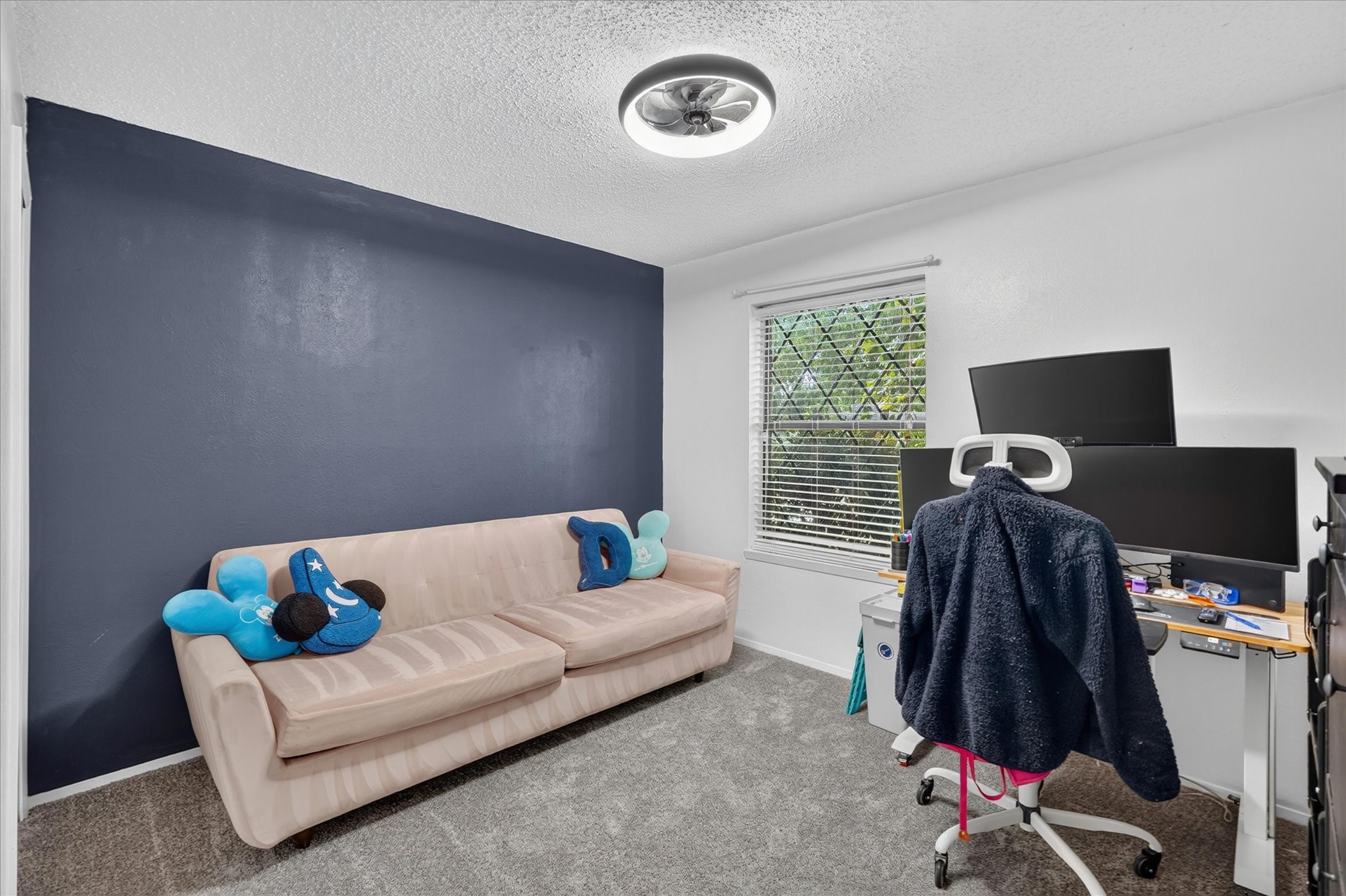 2806 Holy Cross Lane