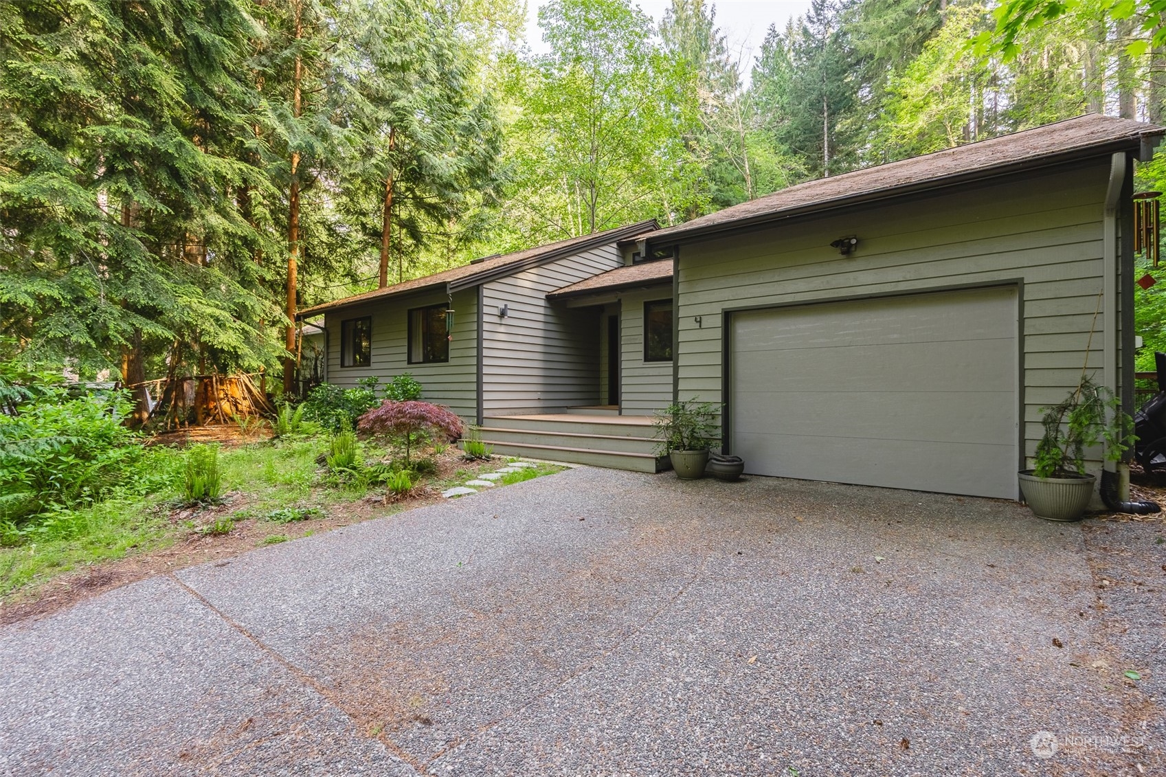 4 Cayuse Court