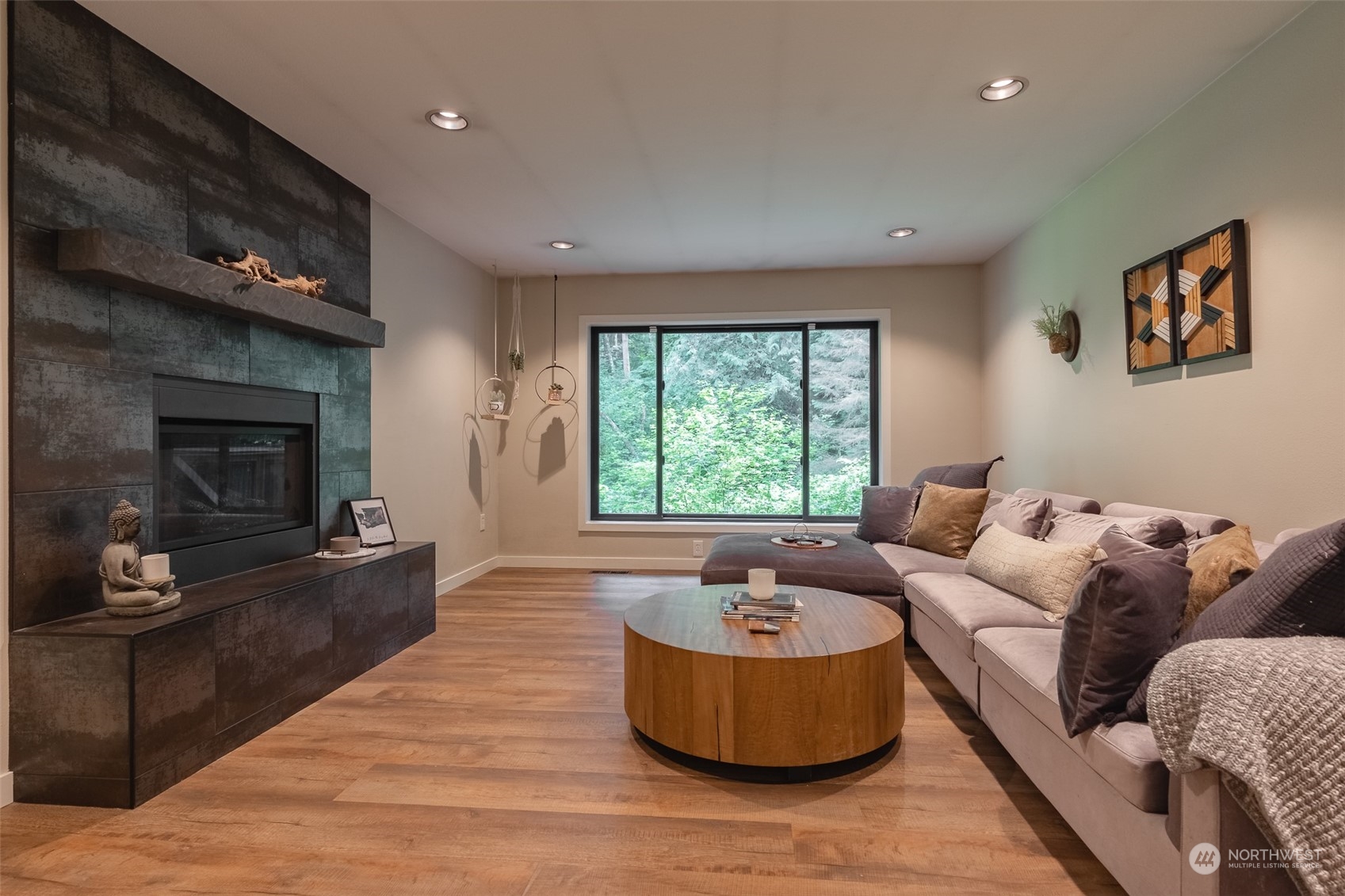 4 Cayuse Court