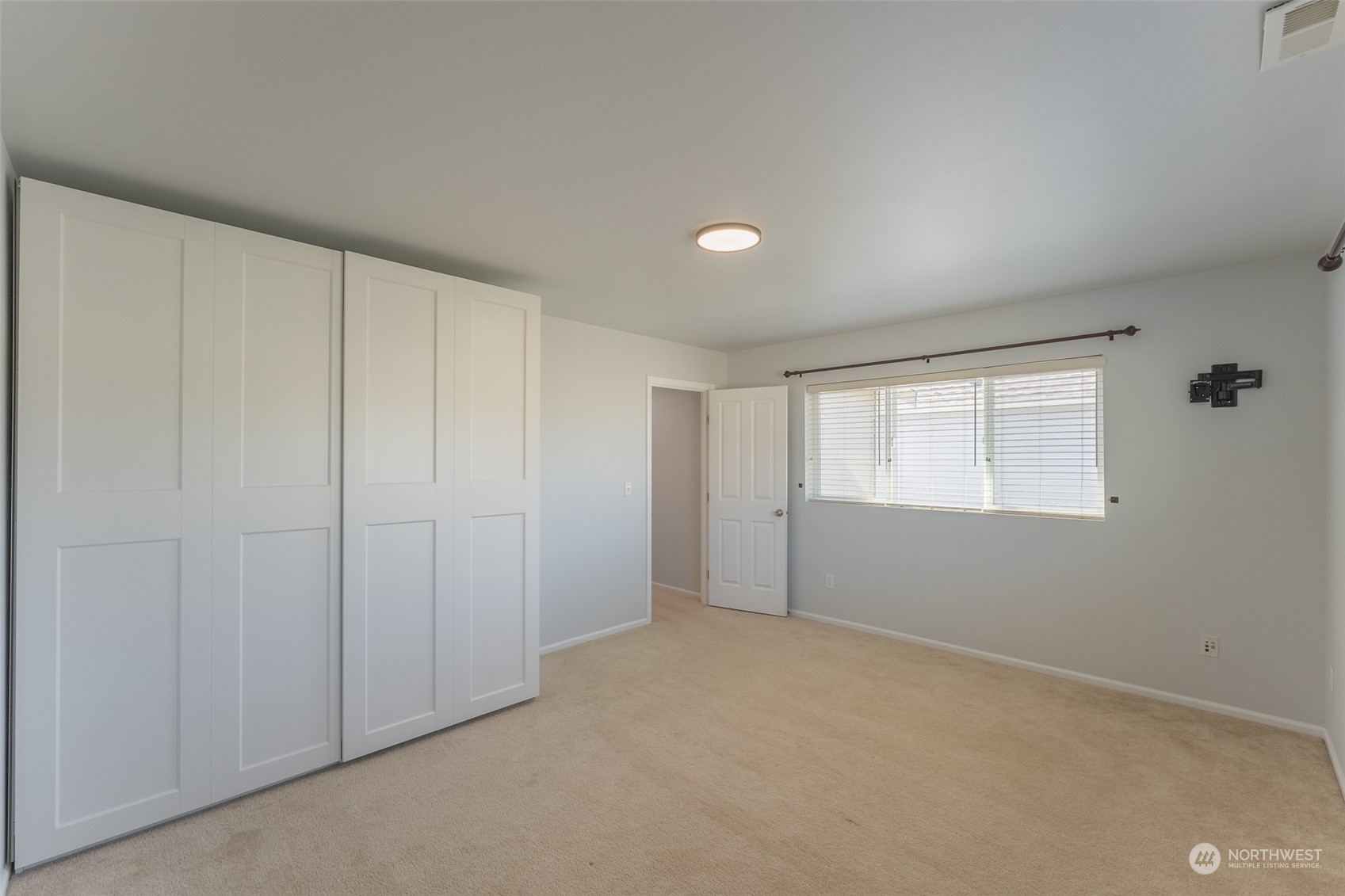 348 Tremont Avenue