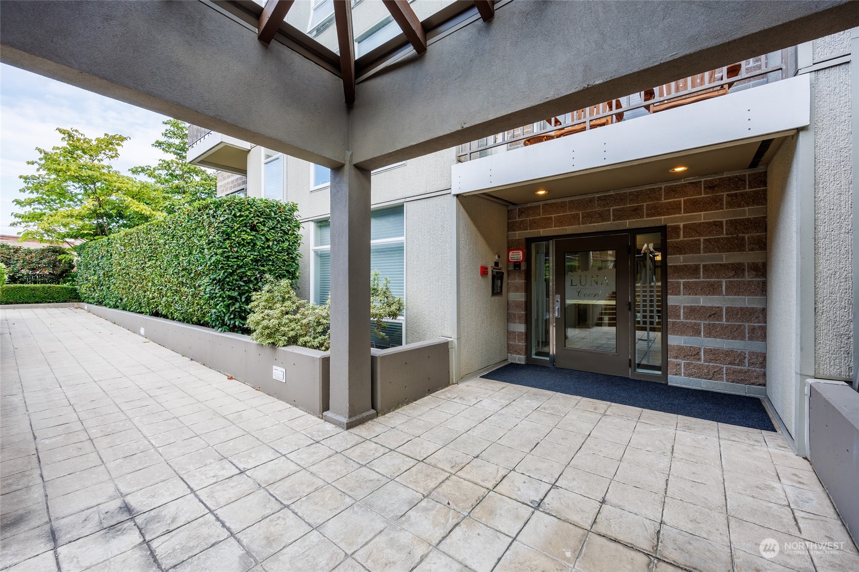 3221 SW Avalon Way #305