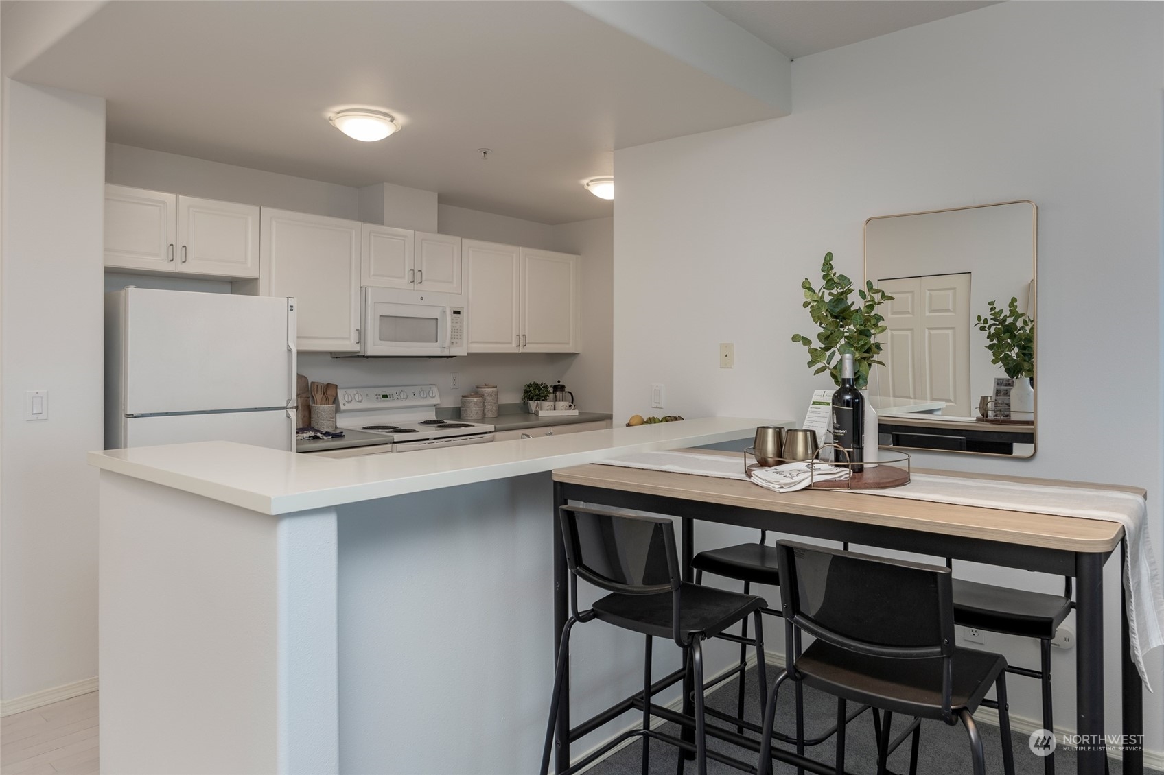 3221 SW Avalon Way #305