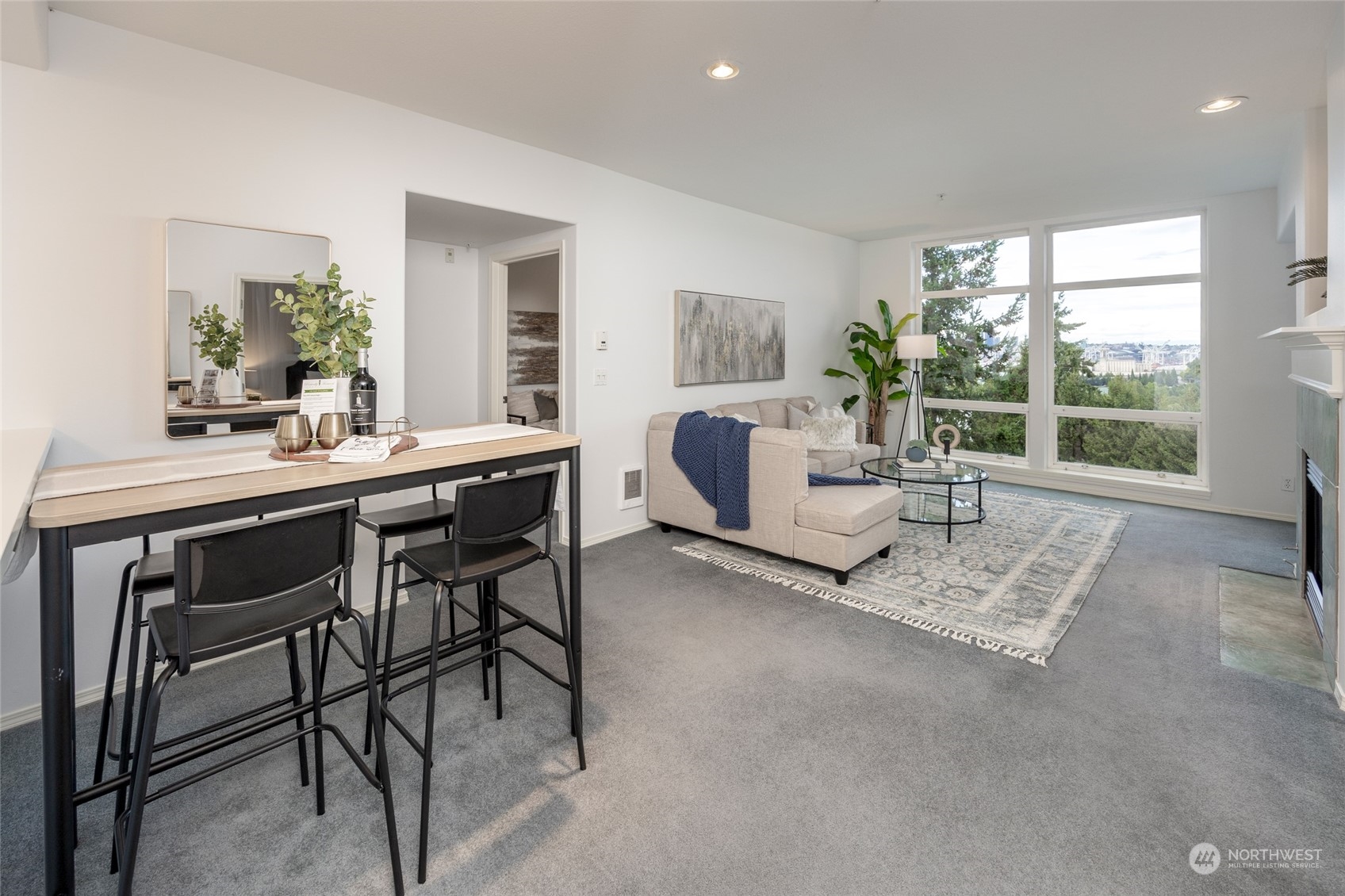 3221 SW Avalon Way #305