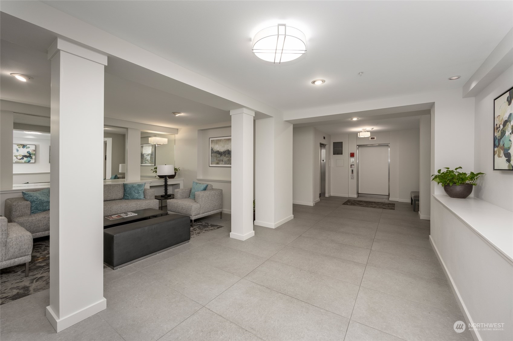 3221 SW Avalon Way #305