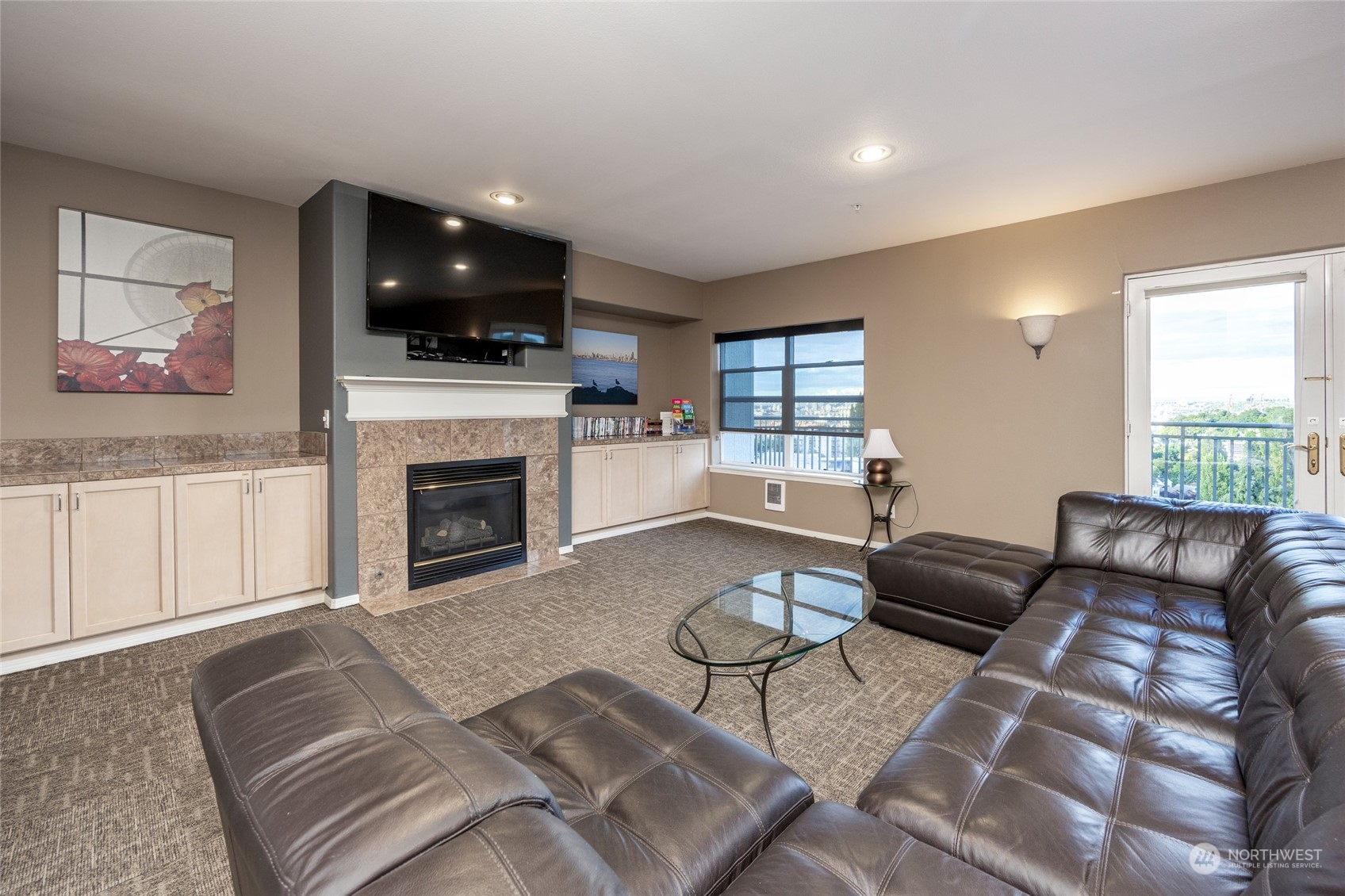 3221 SW Avalon Way #305