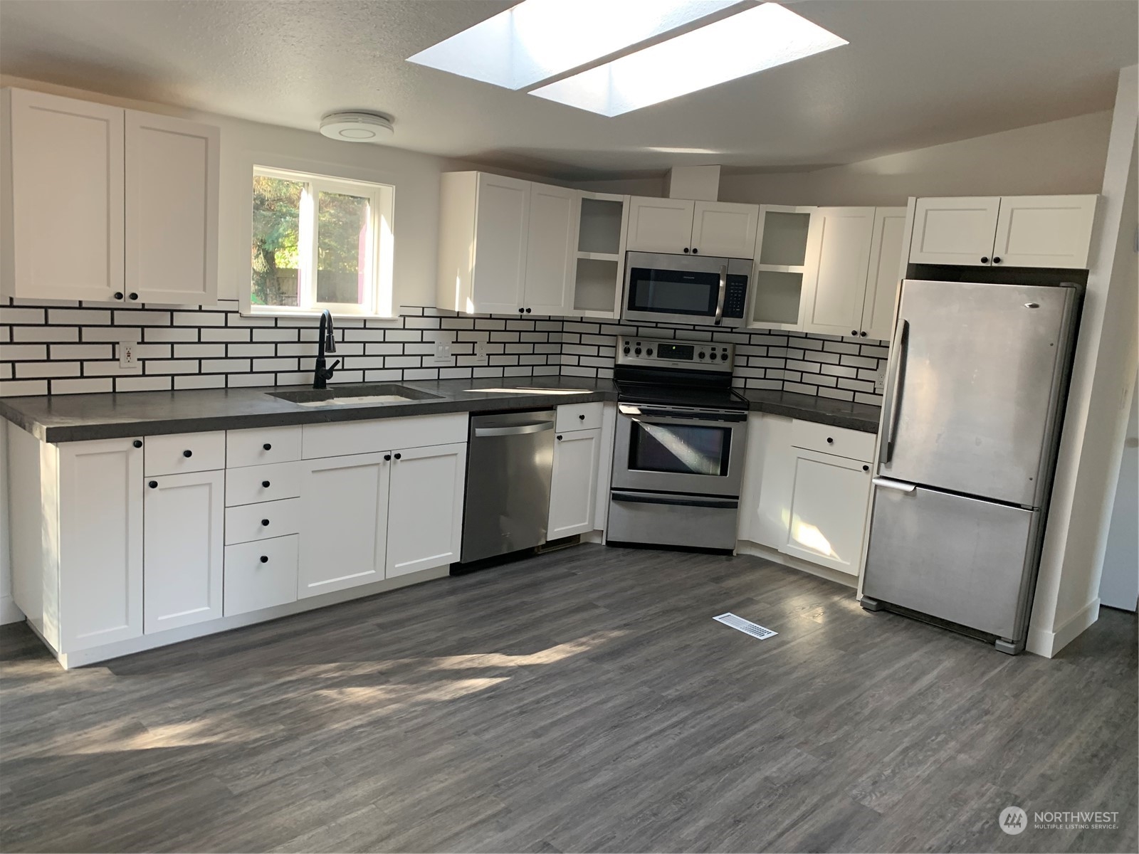4755 Neptune Circle