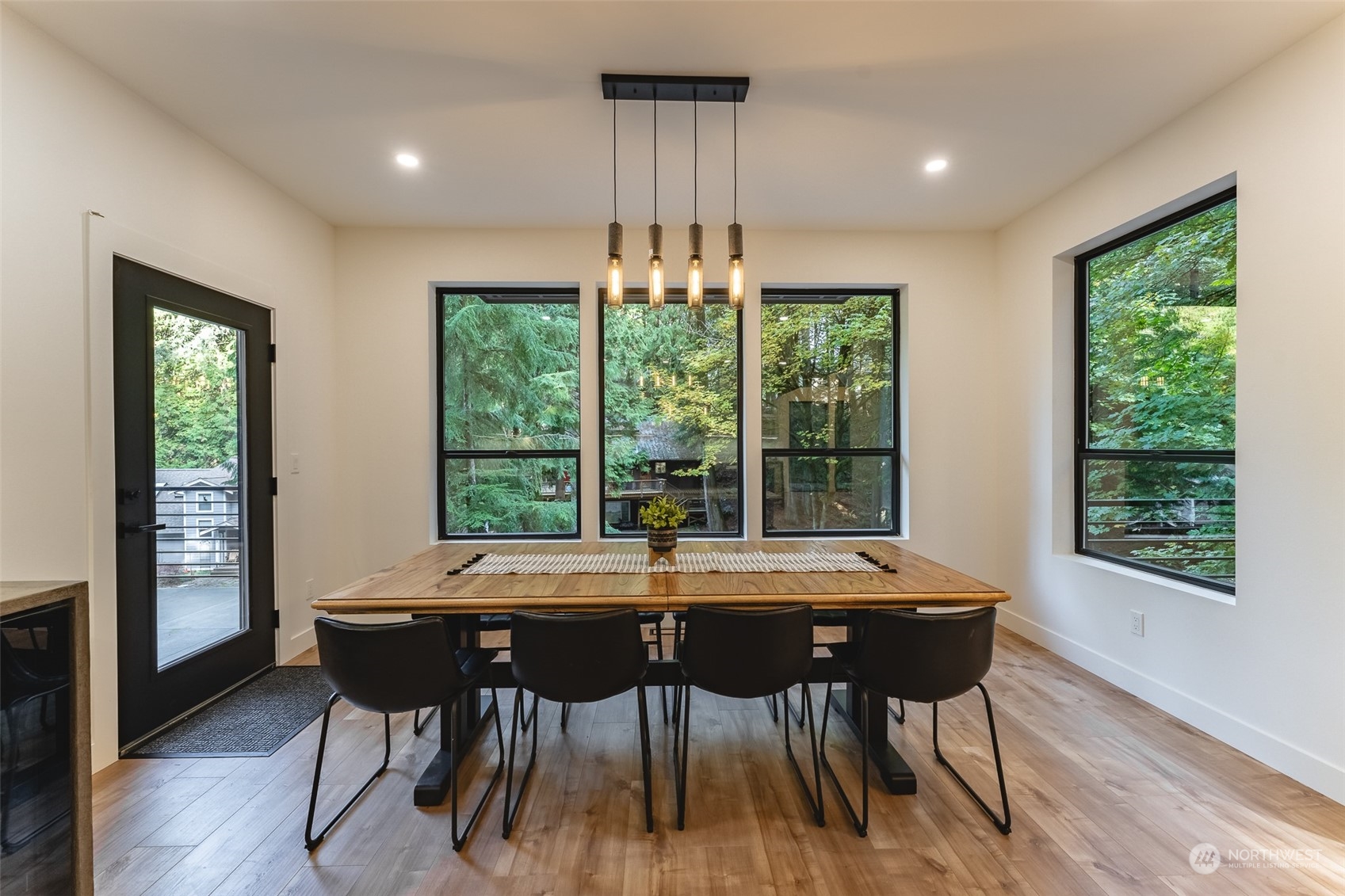 16 Canyon Court
