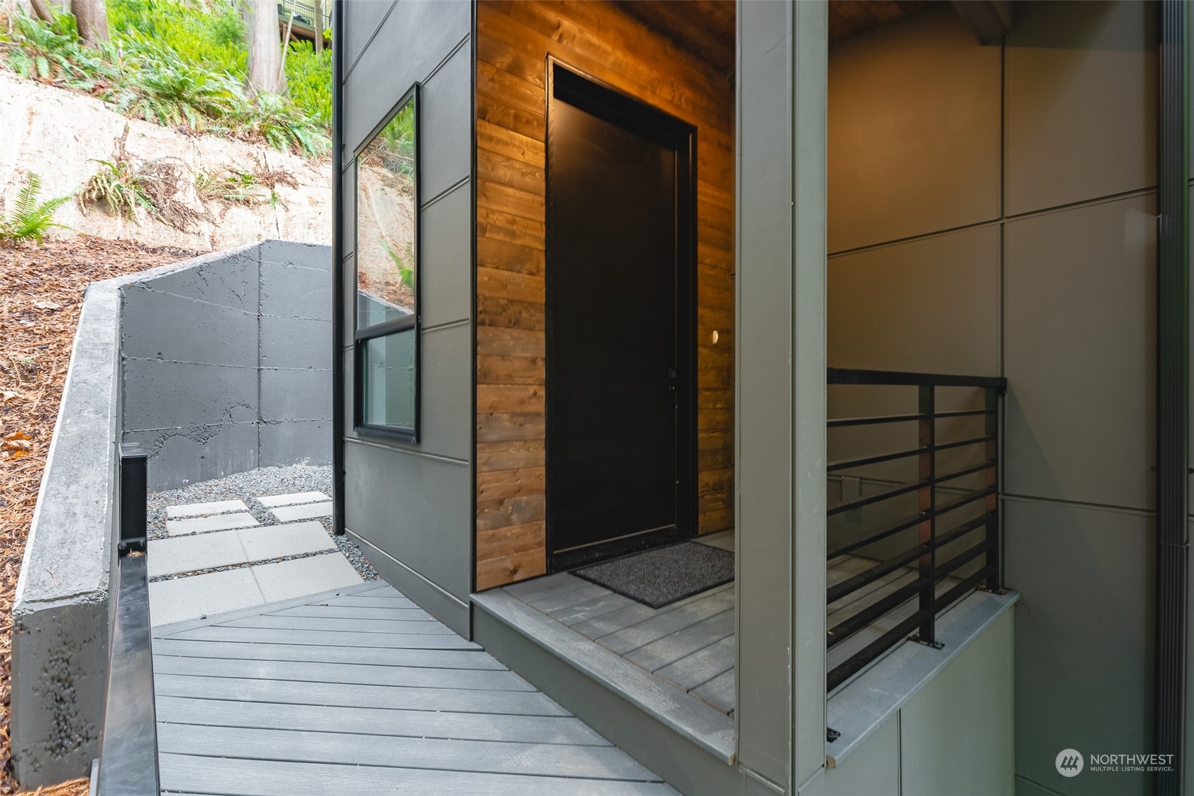 16 Canyon Court