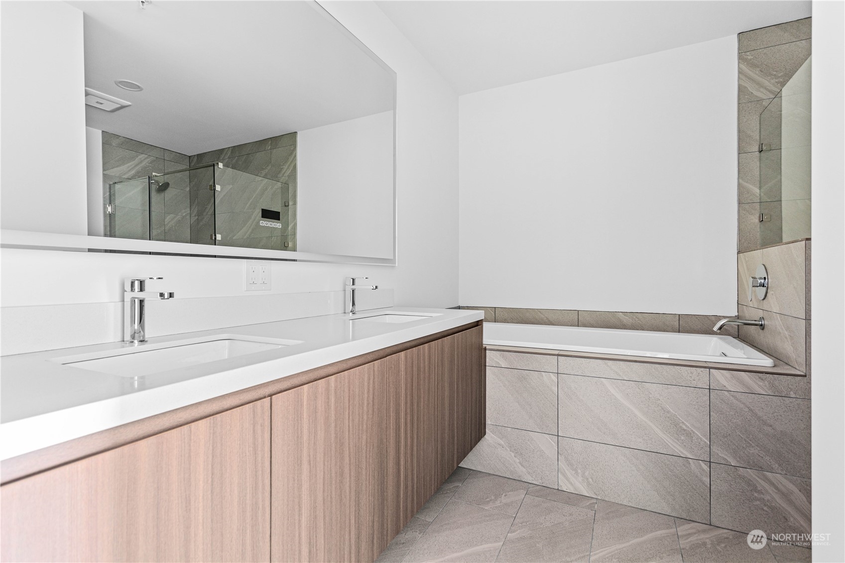 1211 Granary Avenue #403
