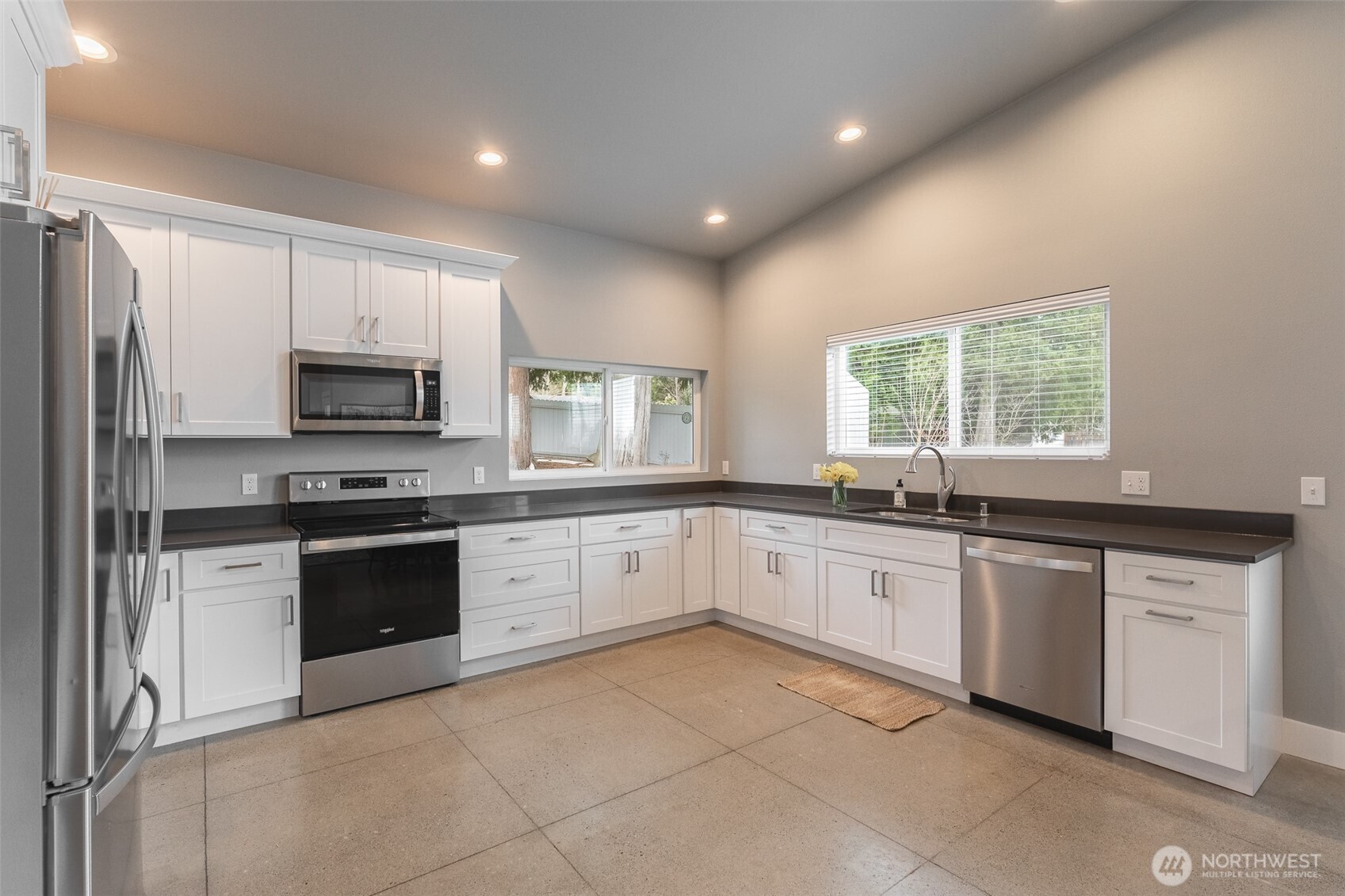 4725 Neptune Circle