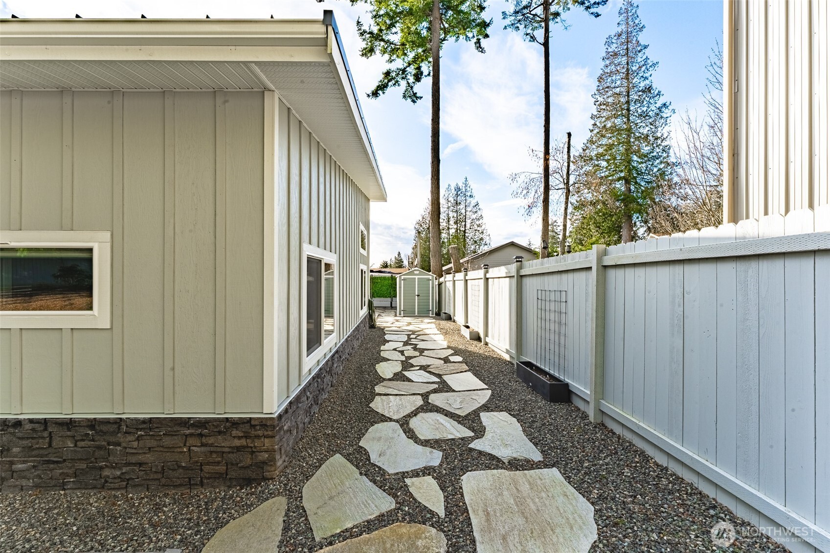 4725 Neptune Circle