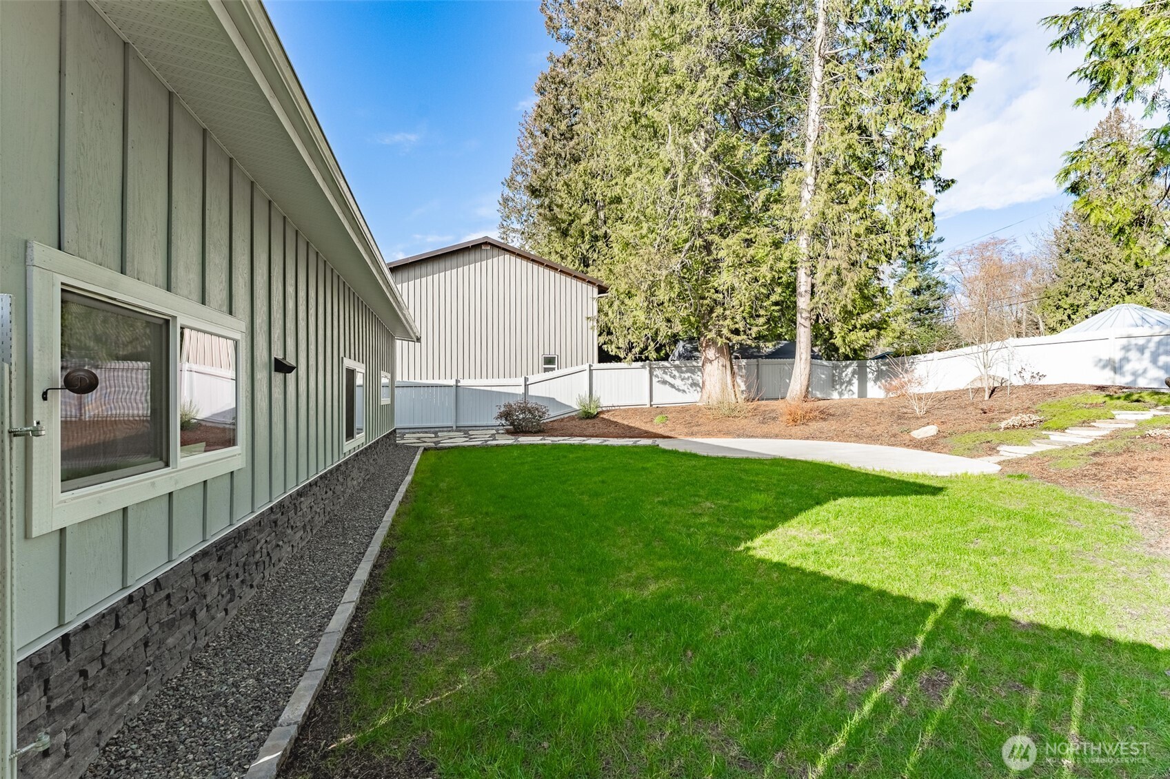 4725 Neptune Circle
