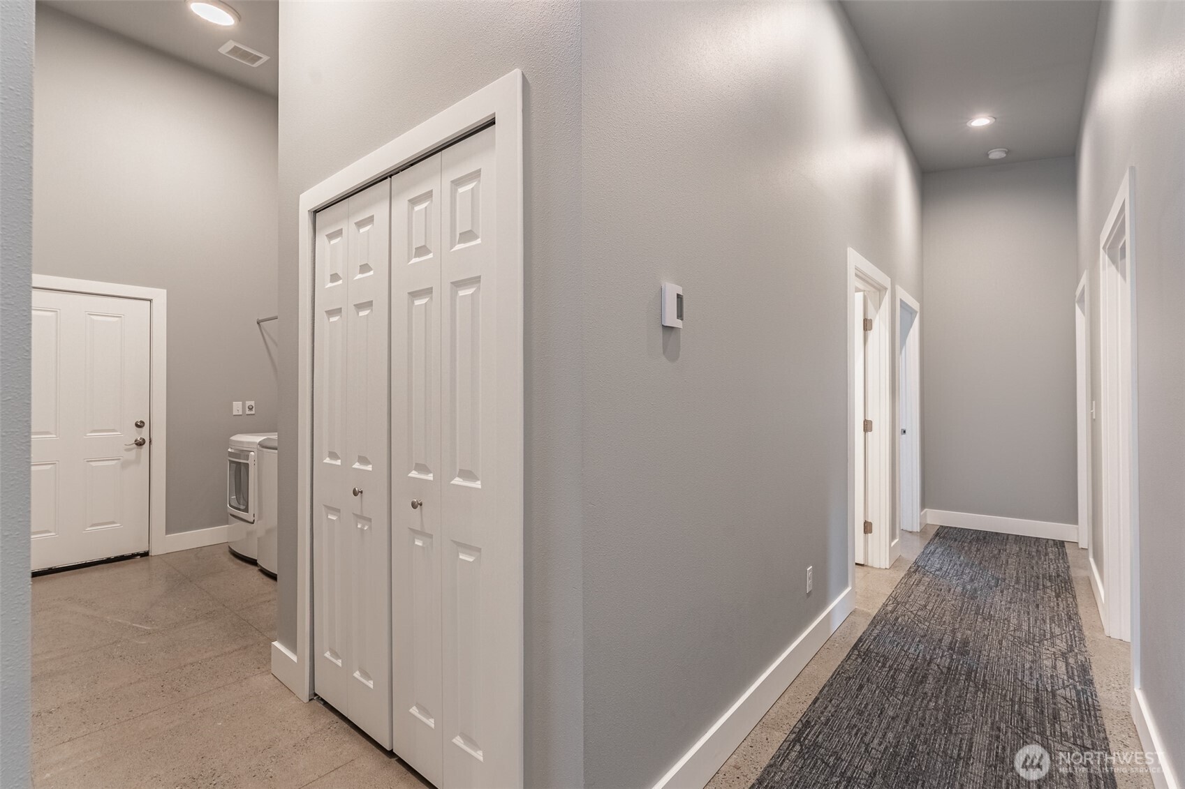 4725 Neptune Circle