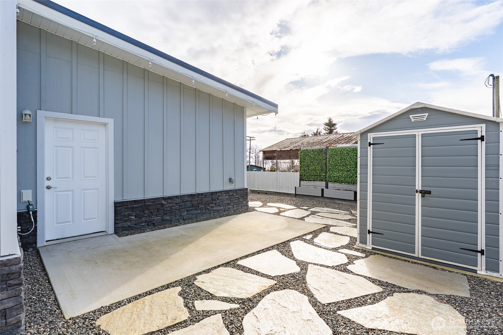 4725 Neptune Circle