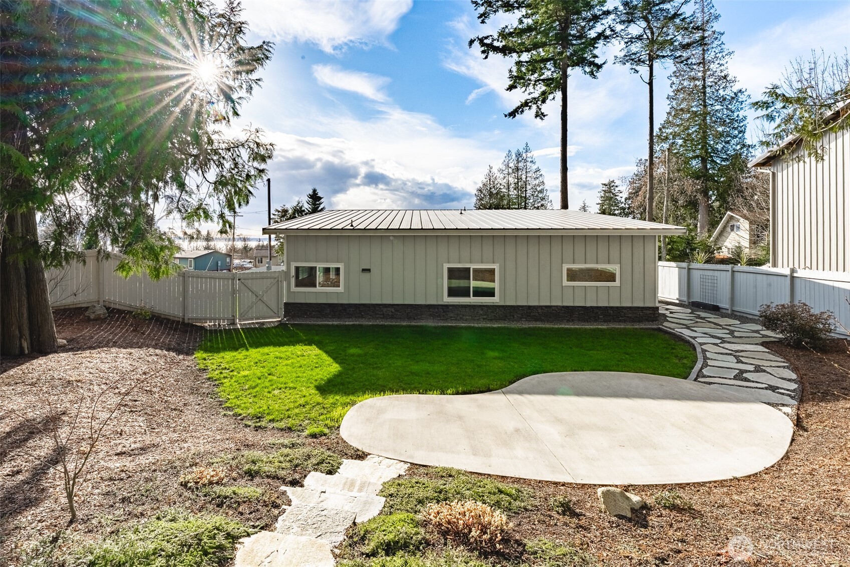 4725 Neptune Circle