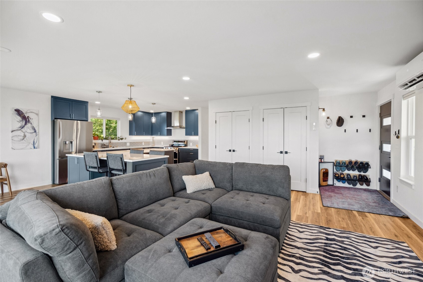201 S State Street Unit: B