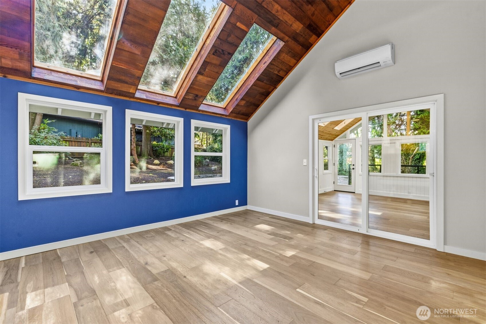 11785 Penny Place NE