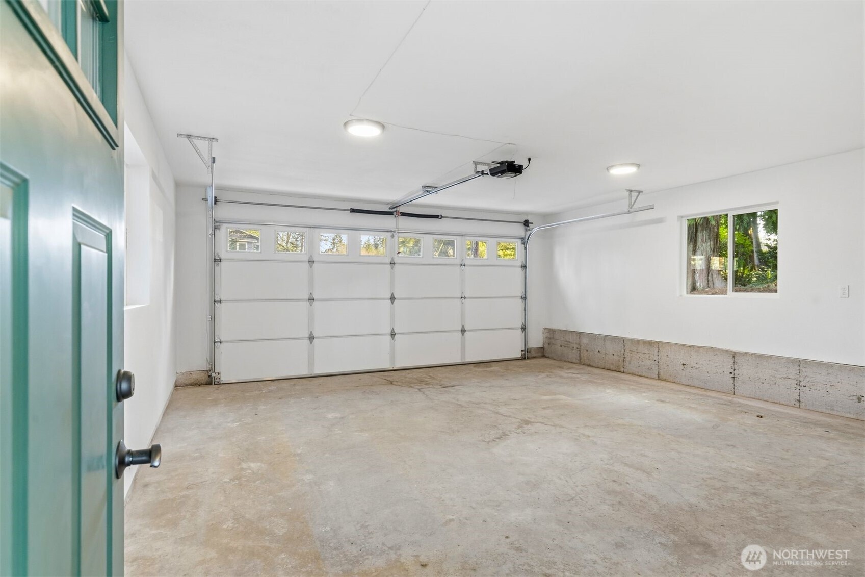 11785 Penny Place NE