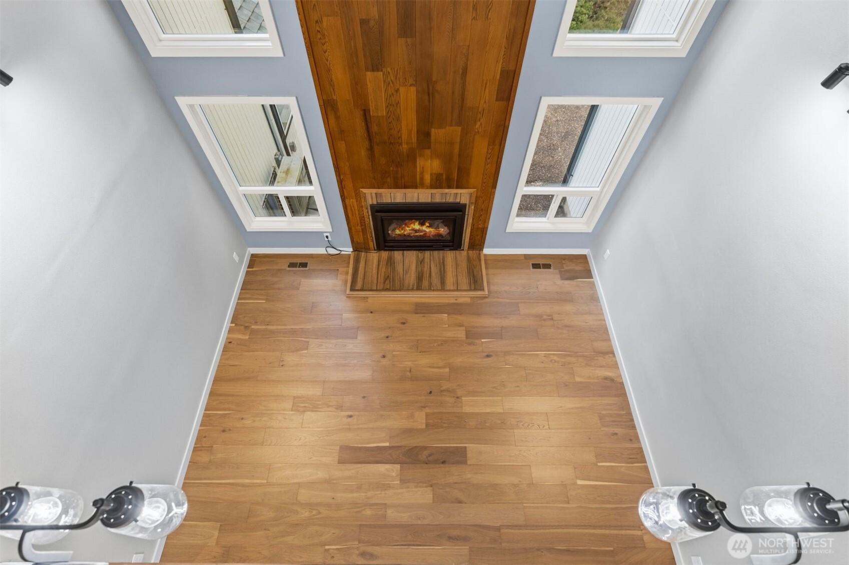 11785 Penny Place NE