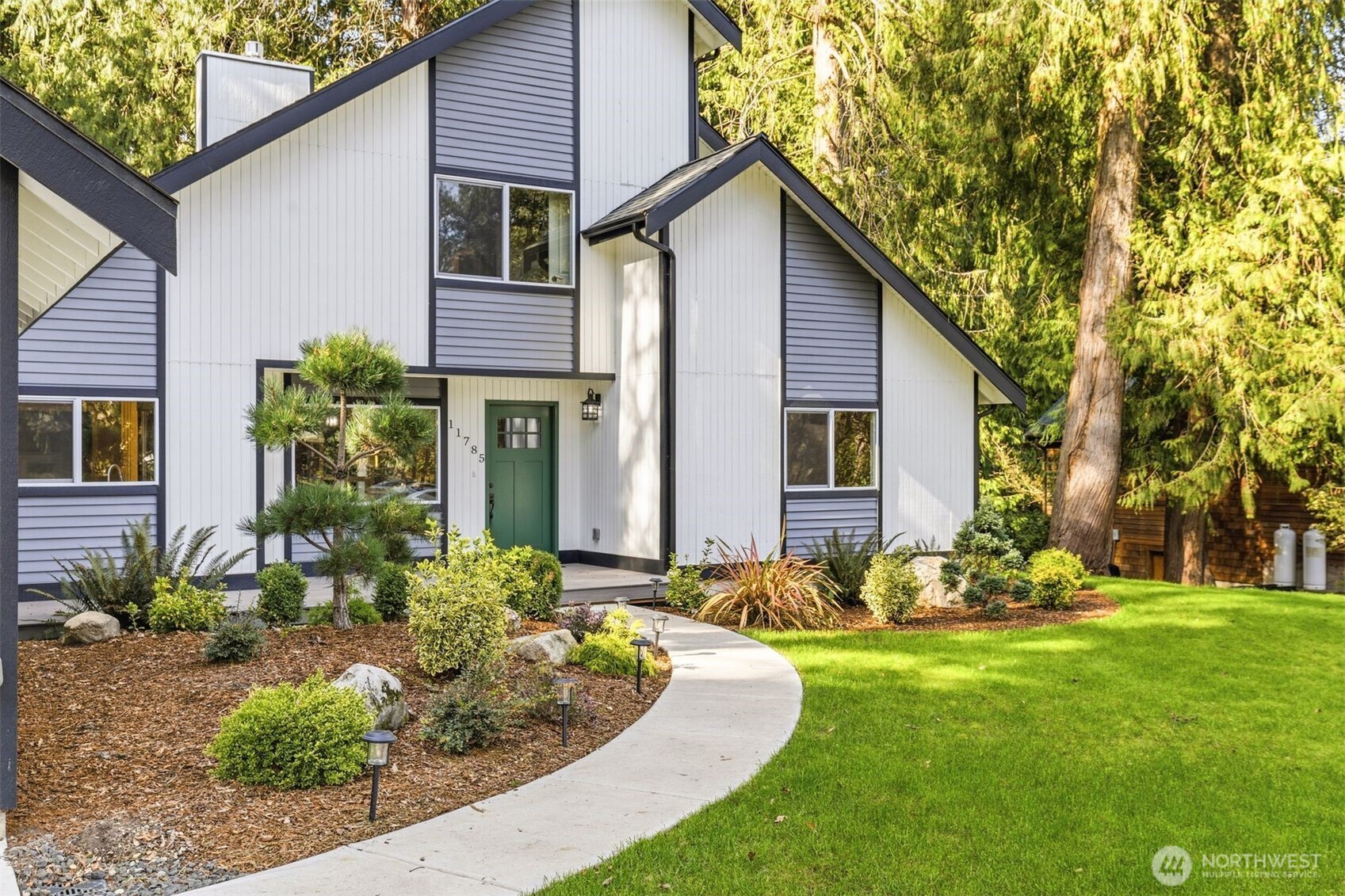 11785 Penny Place NE