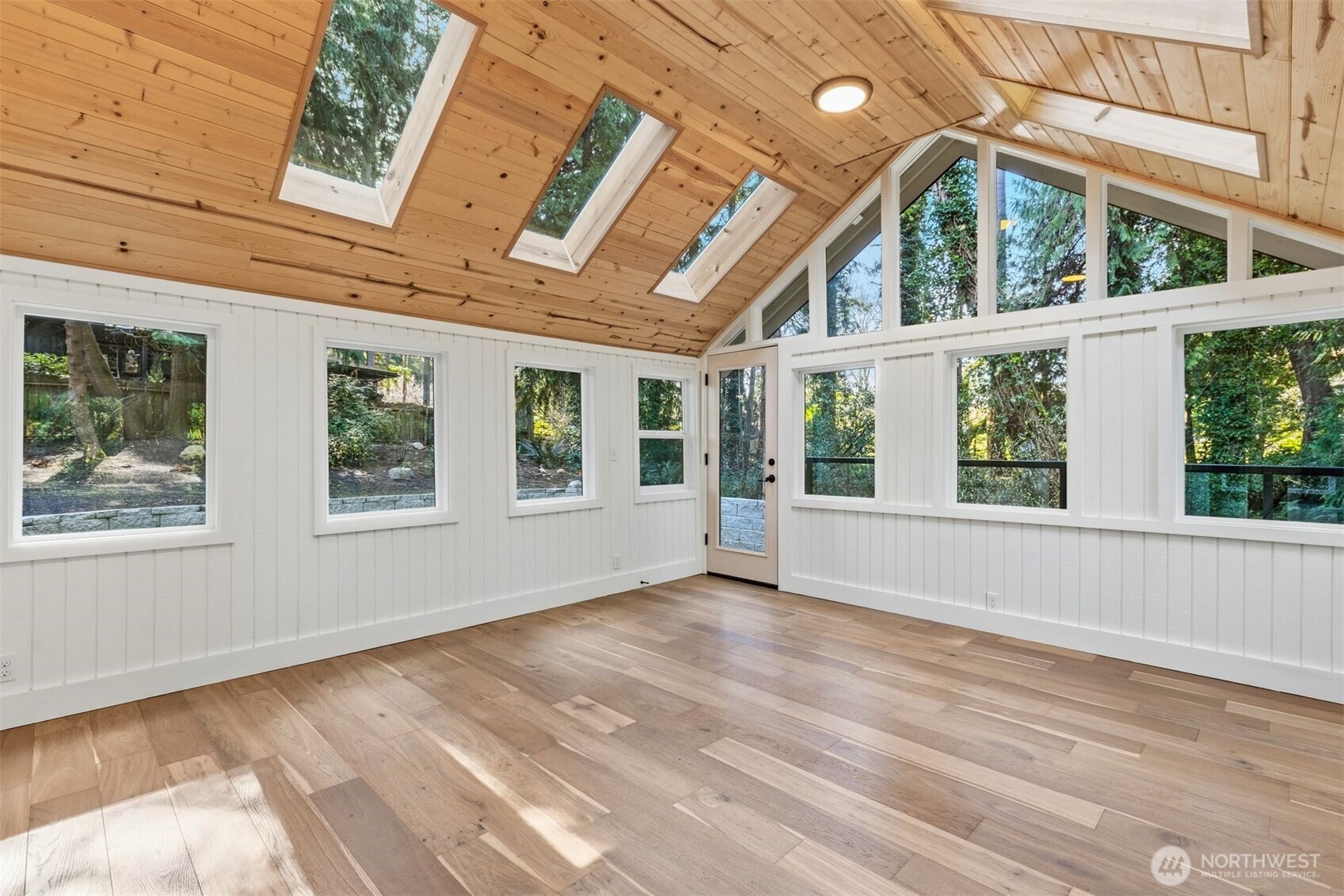 11785 Penny Place NE