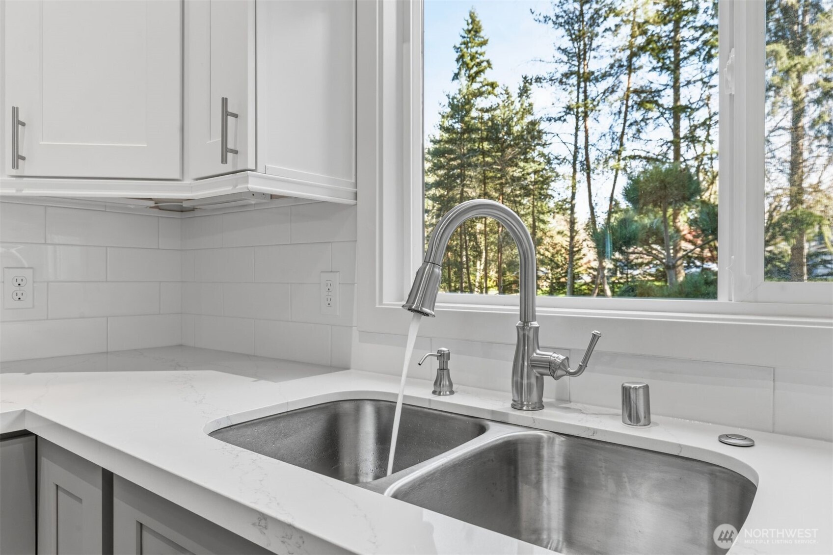 11785 Penny Place NE