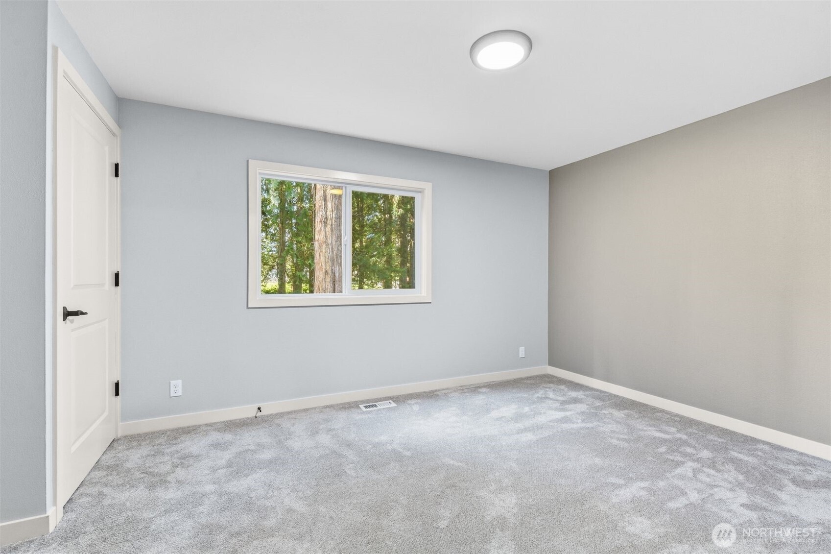 11785 Penny Place NE